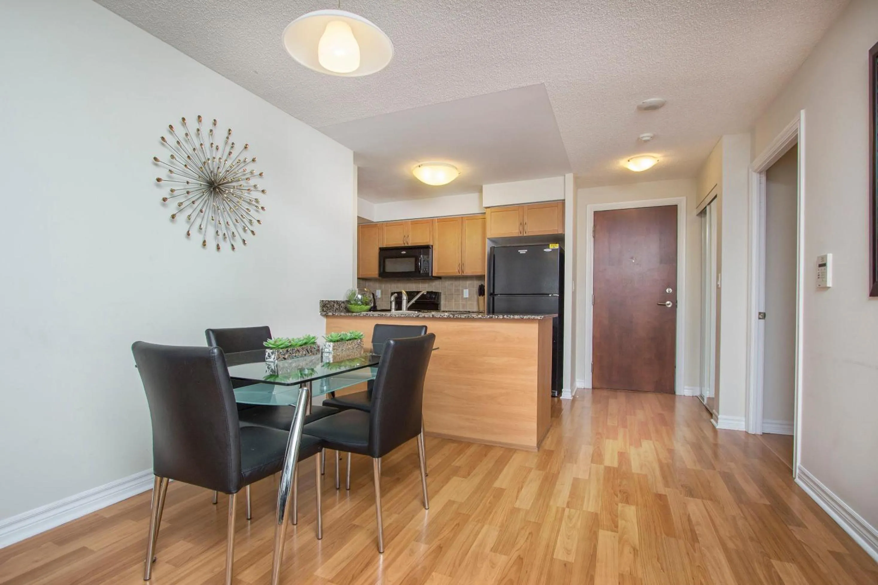 Dining area in Platinum Suites Furnished Executive Suites