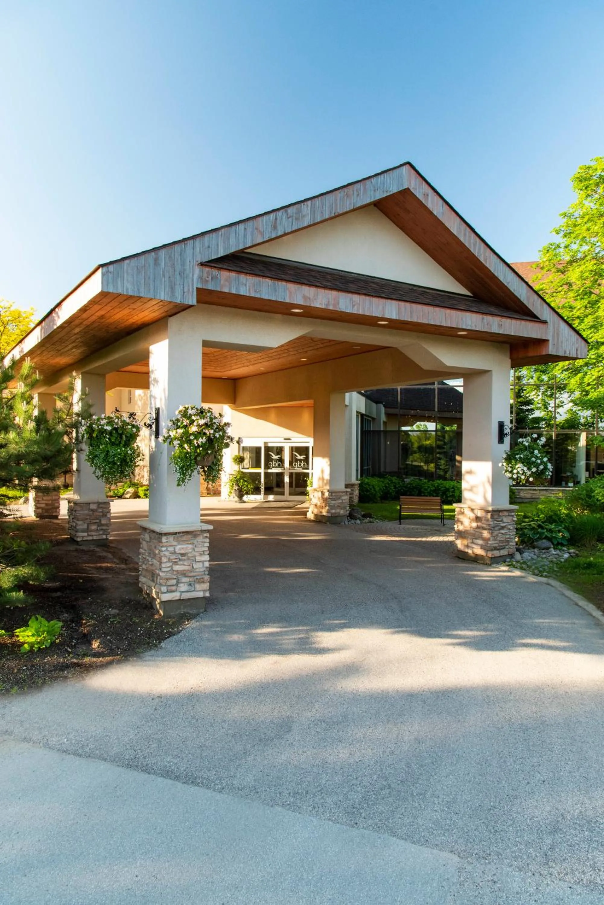 Facade/entrance in Georgian Bay Hotel Trademark Collection by Wyndham
