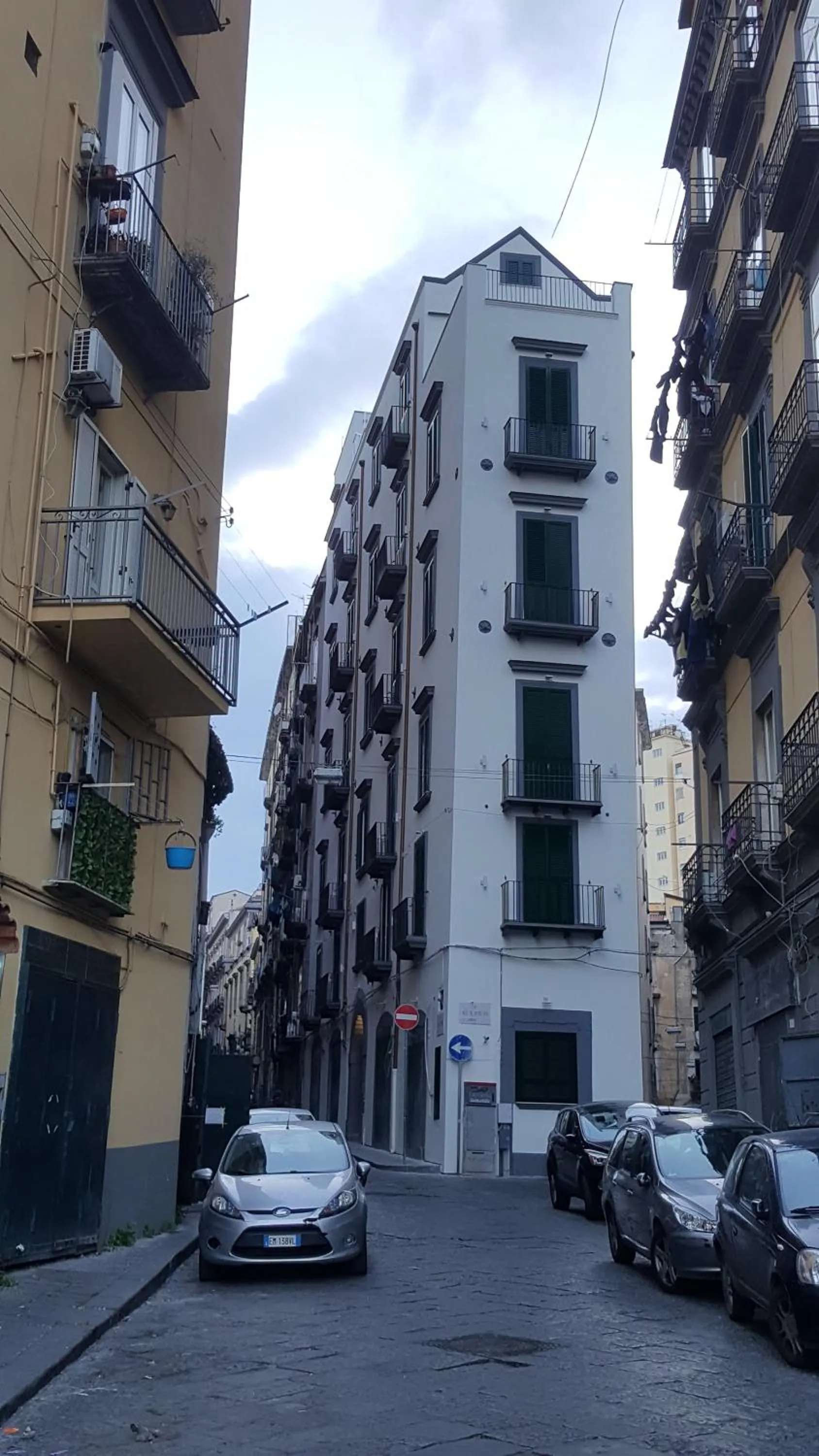 Property building in Palazzo Settembrini 49