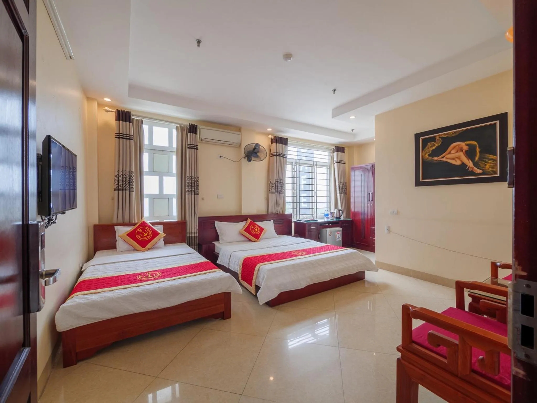 Bedroom in TITANIC HOTEL