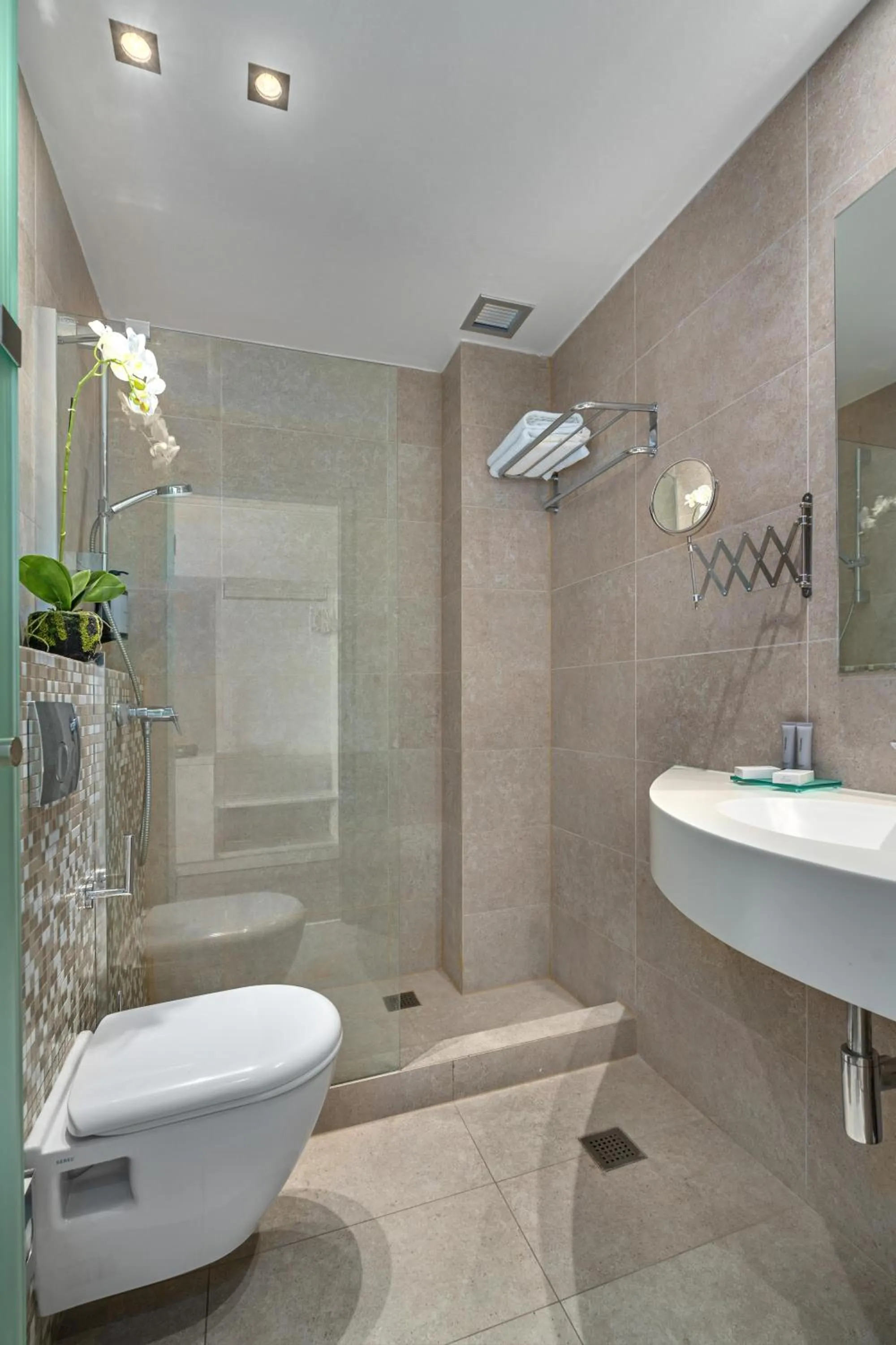 Bathroom in Ammon Zeus Luxury Beach Hotel