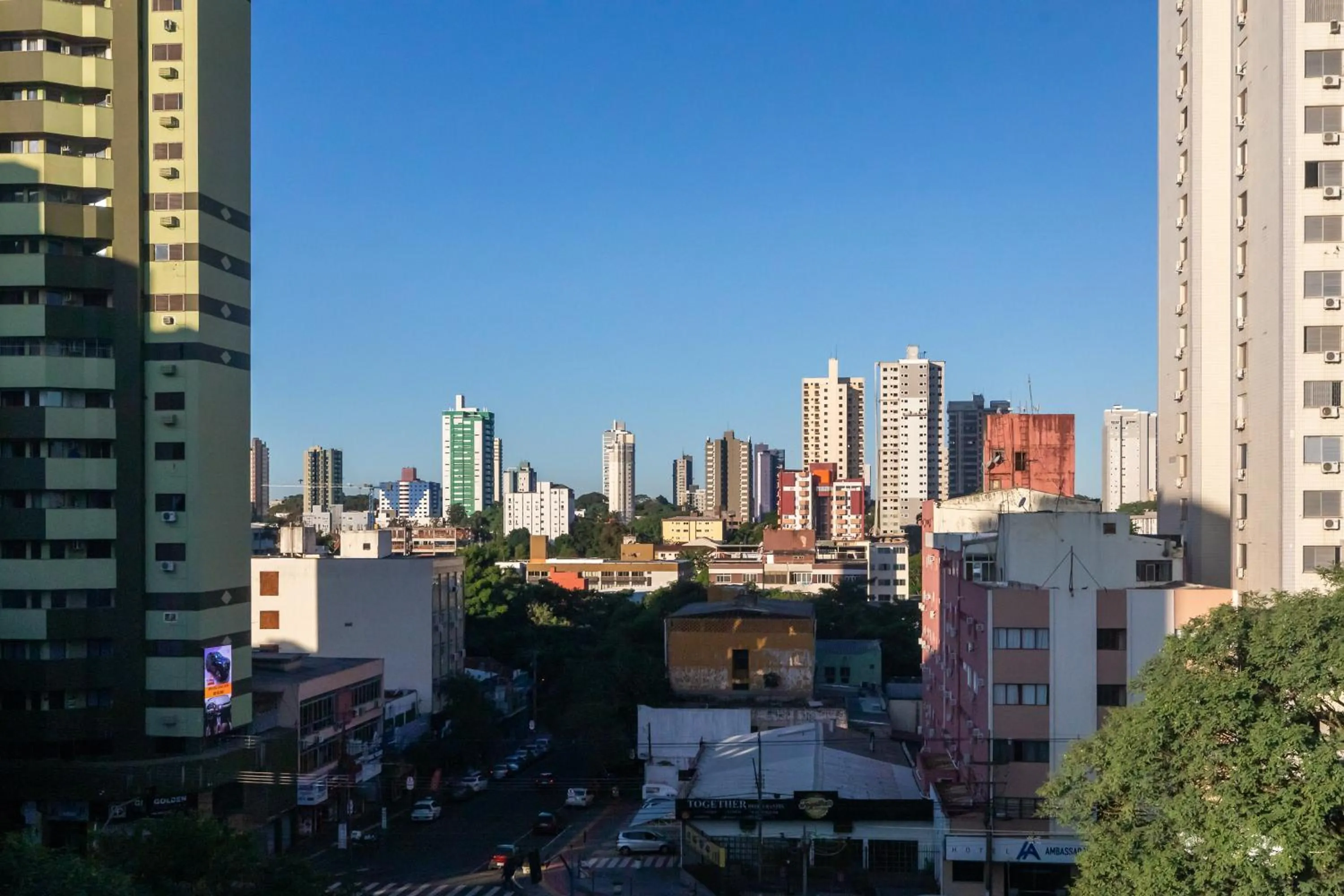 Day in Tarobá Express