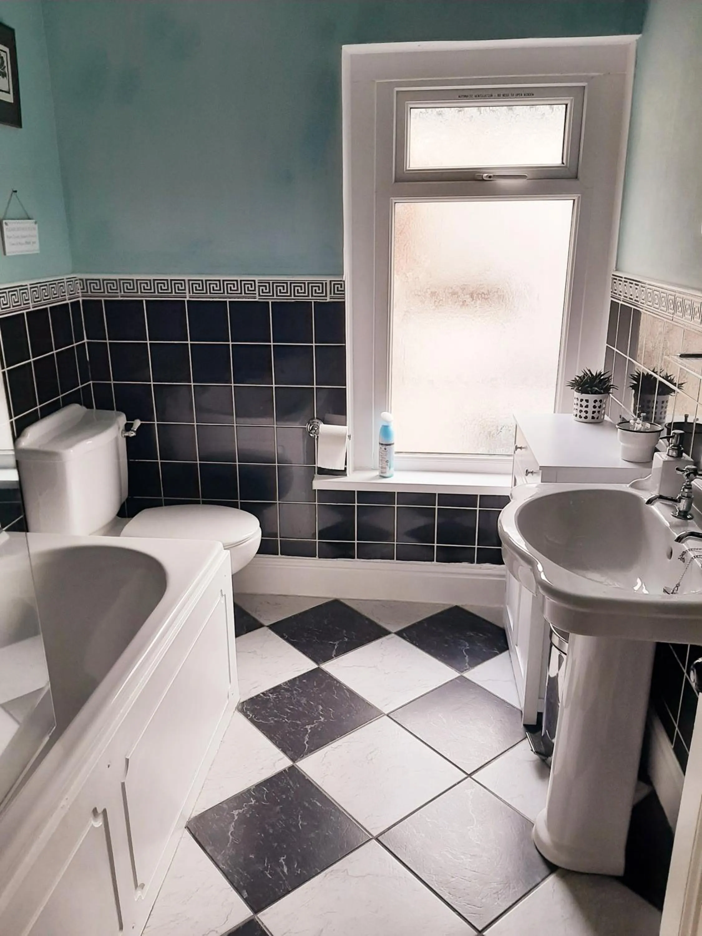 Tŷ Selah, Rugby Ave, Neath