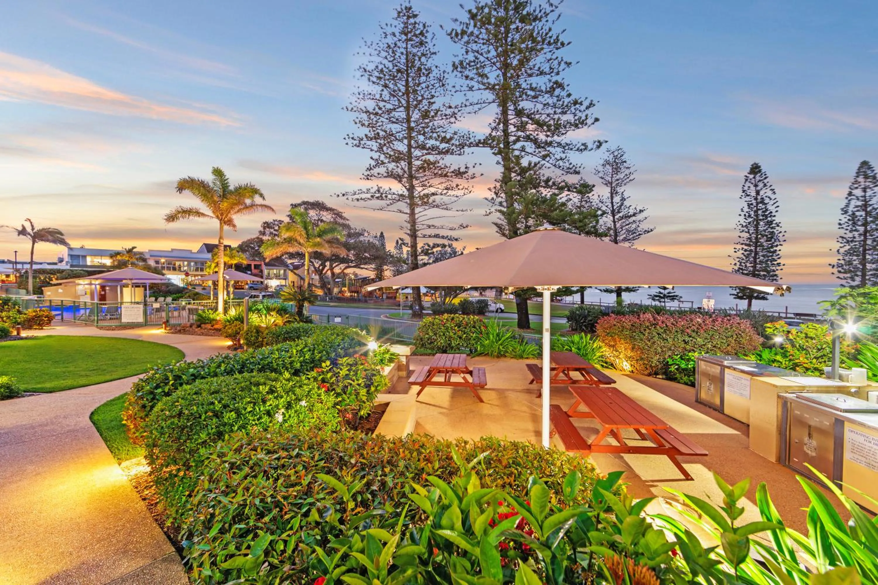 BBQ facilities in The Norfolks on Moffat Beach