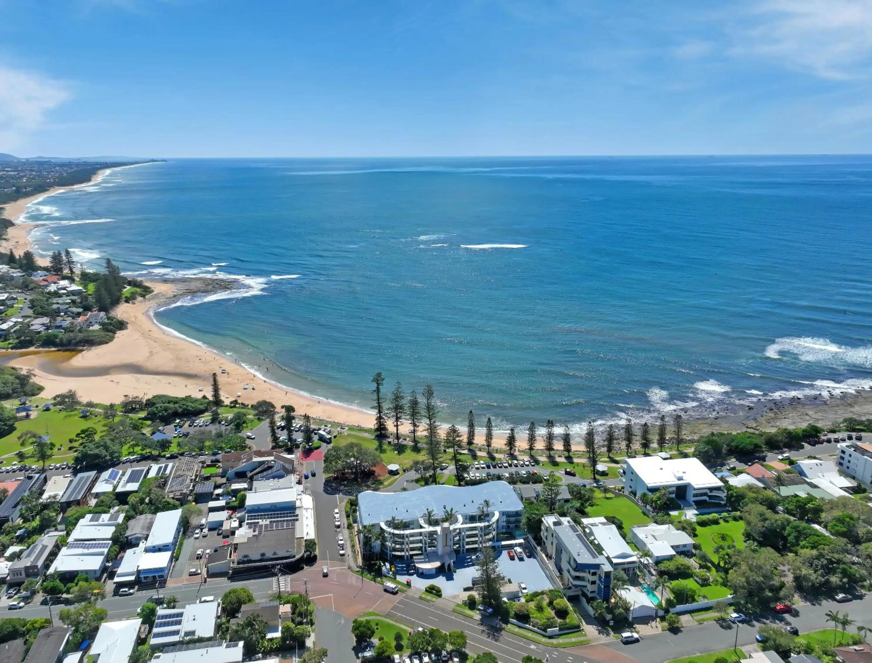 Property building in The Norfolks on Moffat Beach