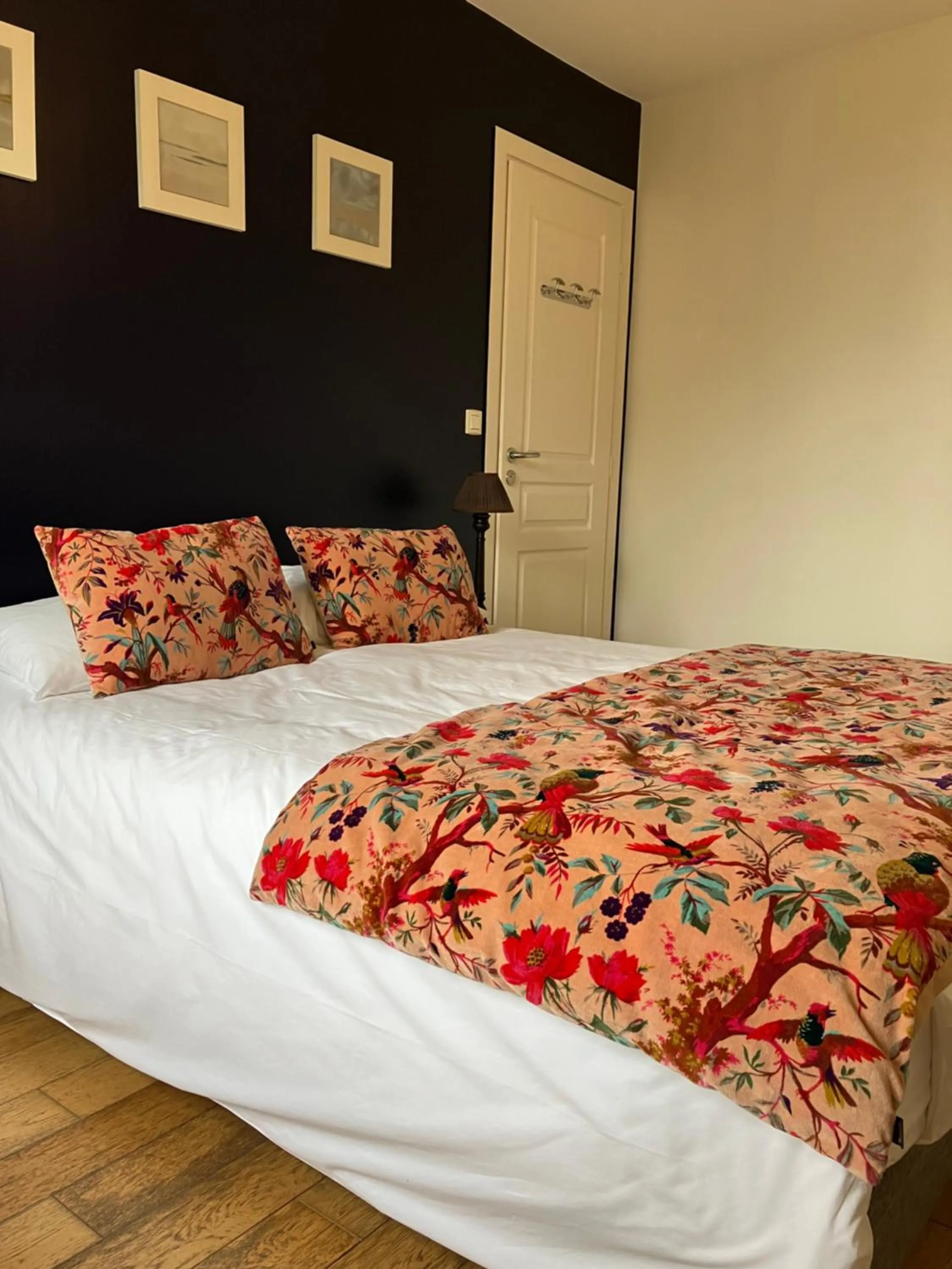 Photo of the whole room, Bed in Chambres avec Vue