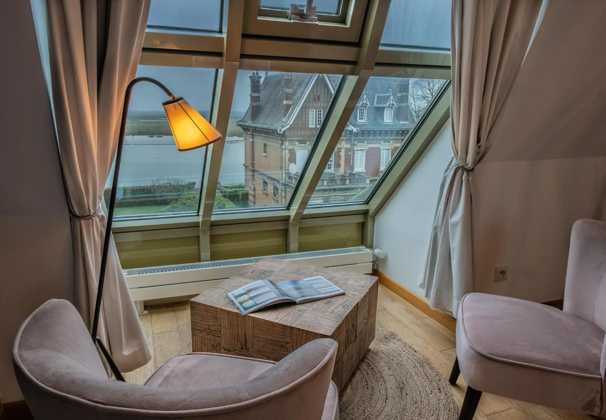 Living room in Chambres avec Vue