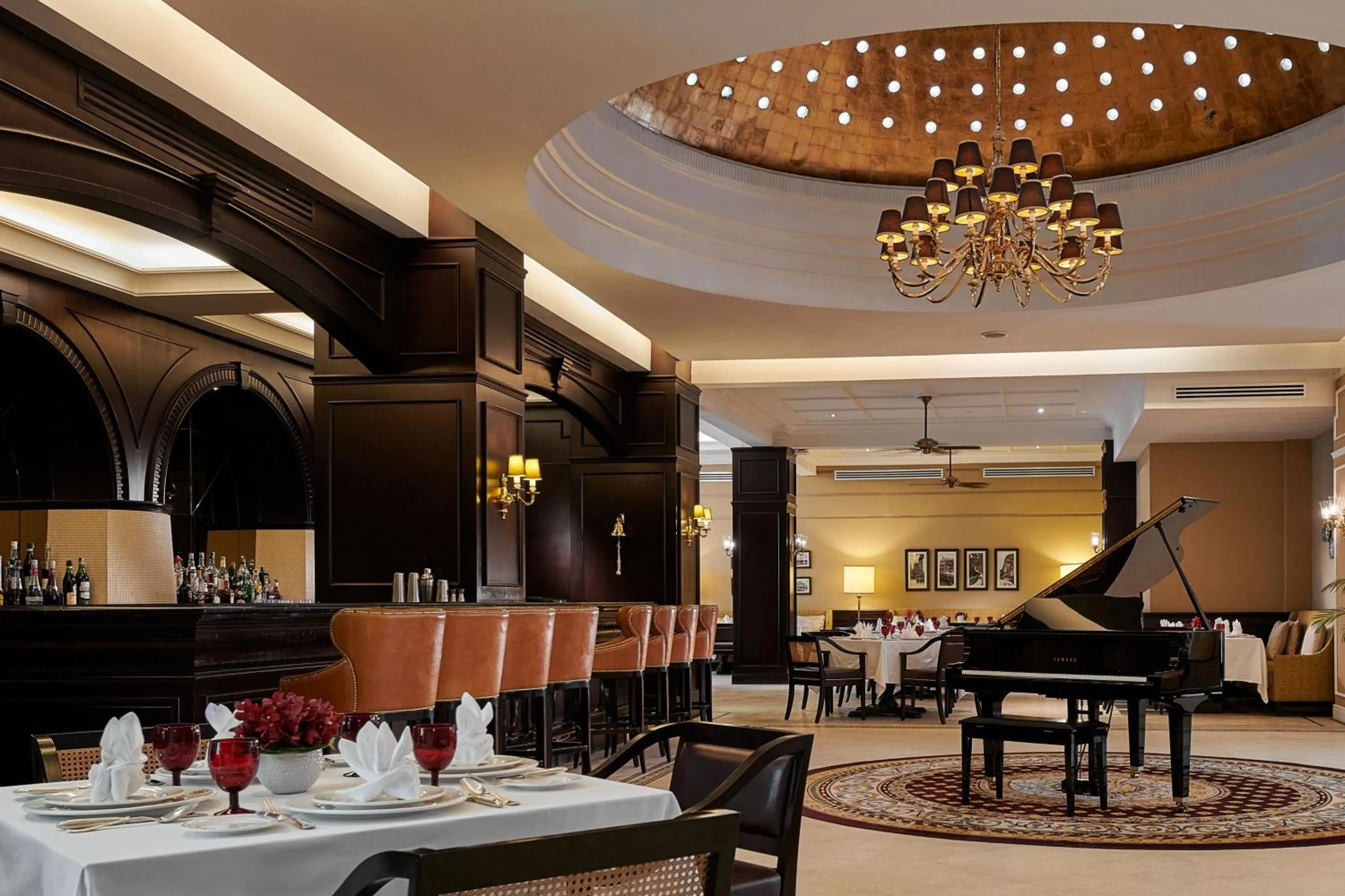 Restaurant/places to eat in The Majestic Hotel Kuala Lumpur, Autograph Collection