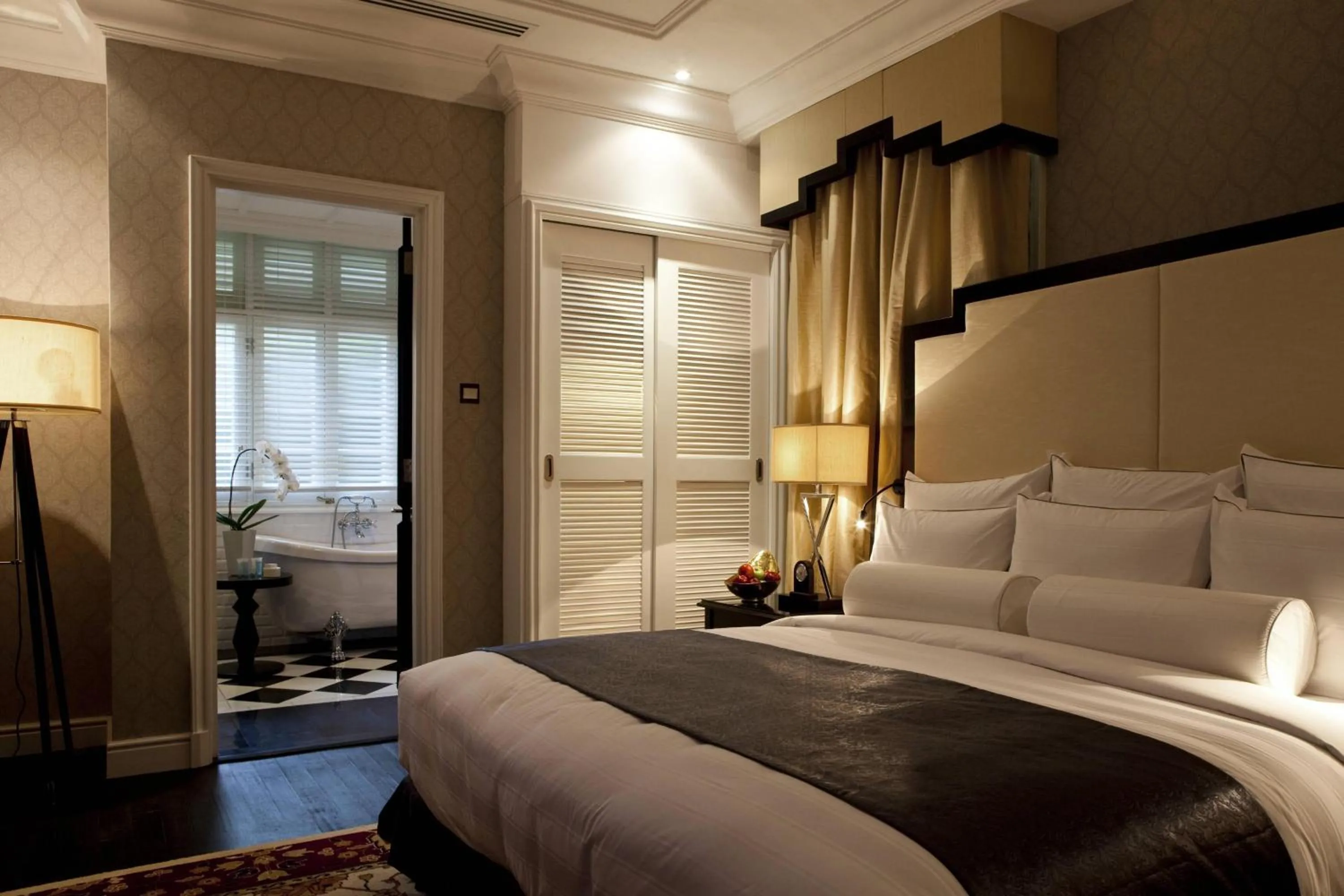 Photo of the whole room, Bed in The Majestic Hotel Kuala Lumpur, Autograph Collection