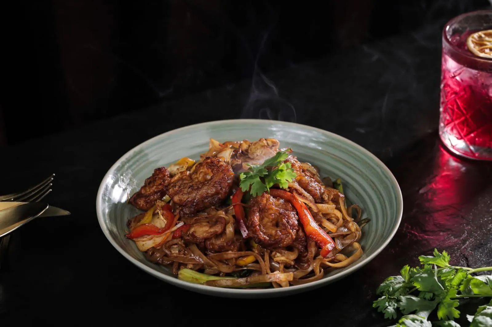 Restaurant/places to eat in Crowne Plaza Kochi by IHG