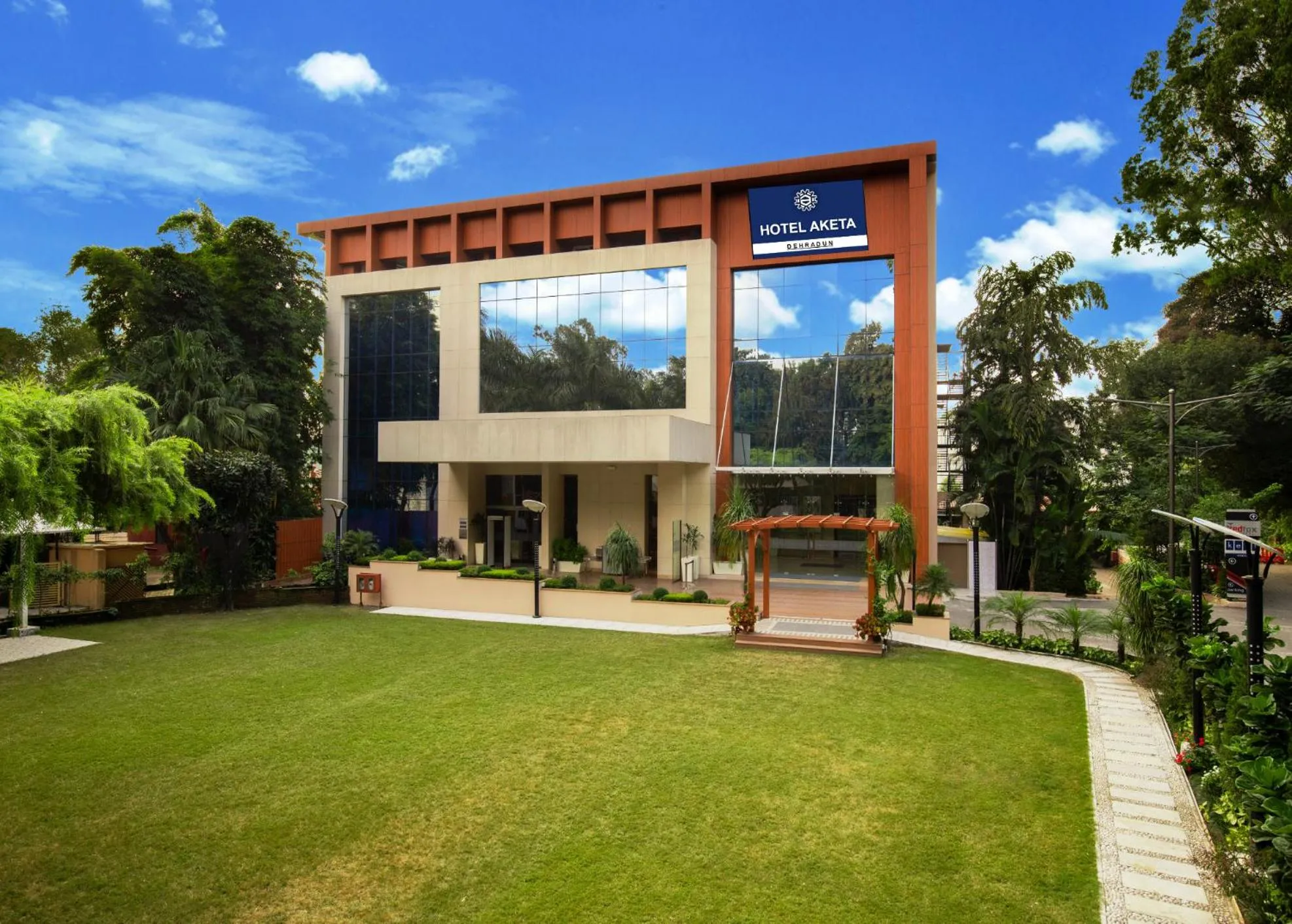 Property building in Hotel Aketa Rajpur Road Dehradun, Dehradun