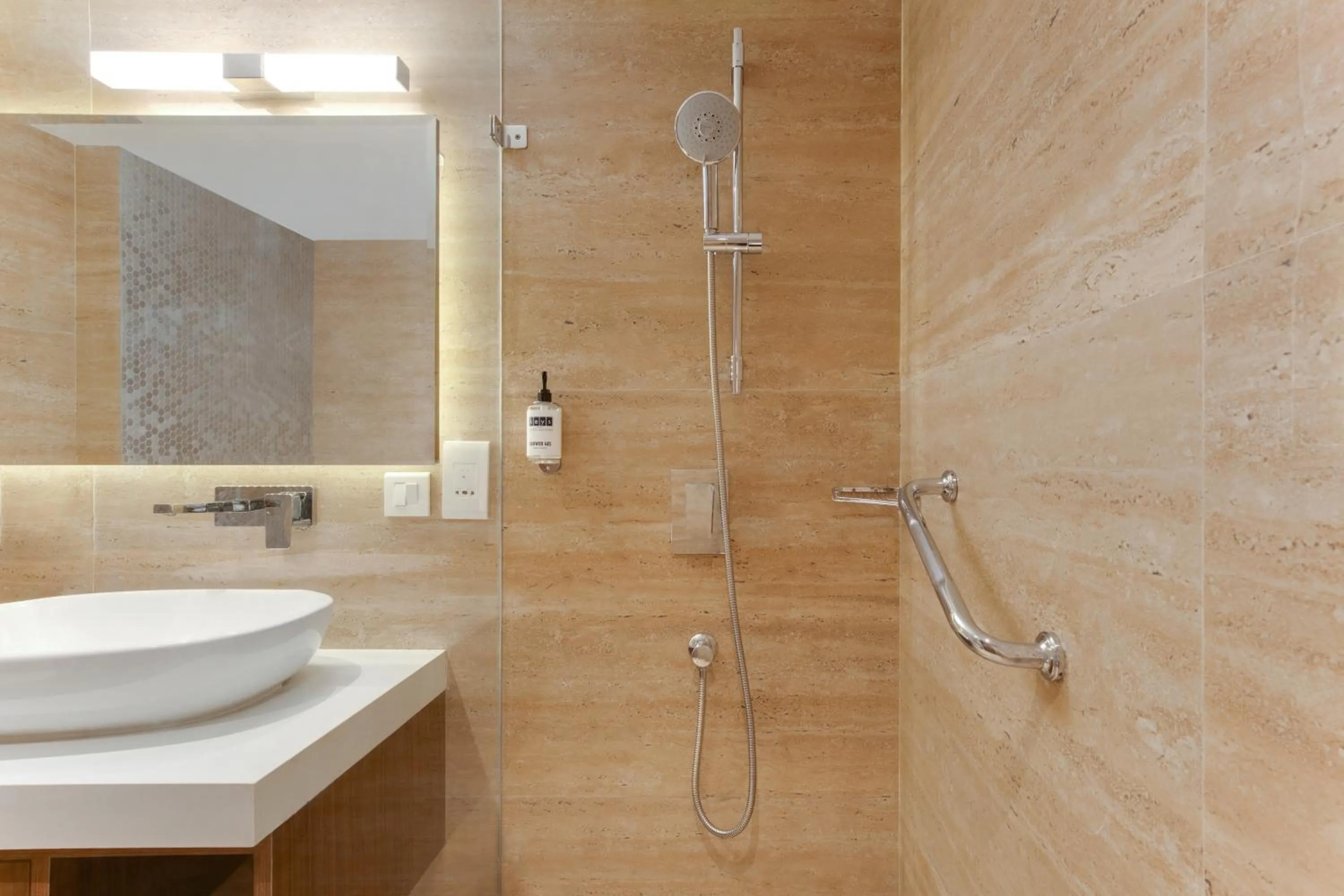 Shower in Hotel Aketa Rajpur Road Dehradun, Dehradun