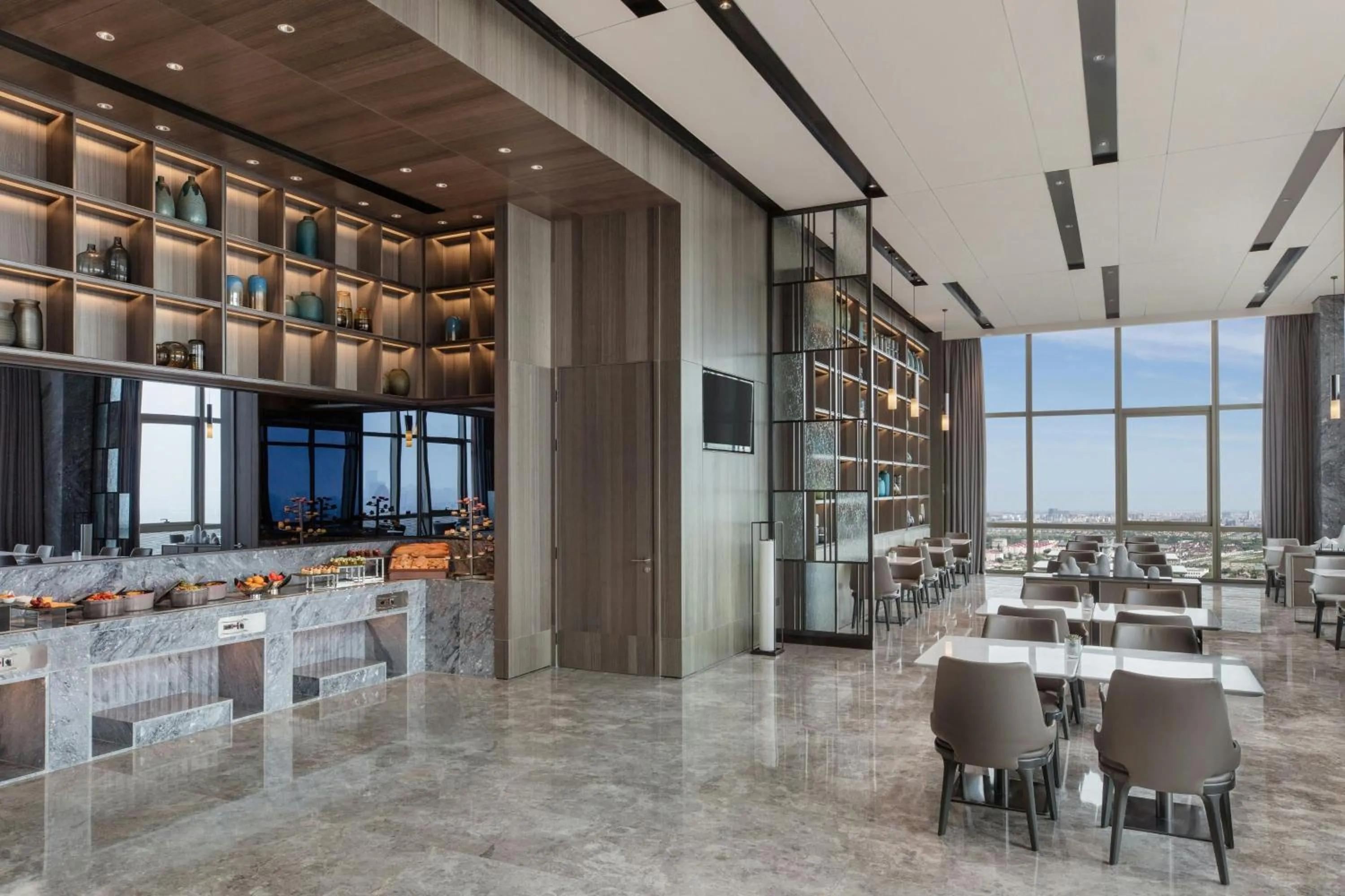 Lounge or bar in Shanghai Marriott Hotel Pudong East - Only a 20 minute drive from Disney
