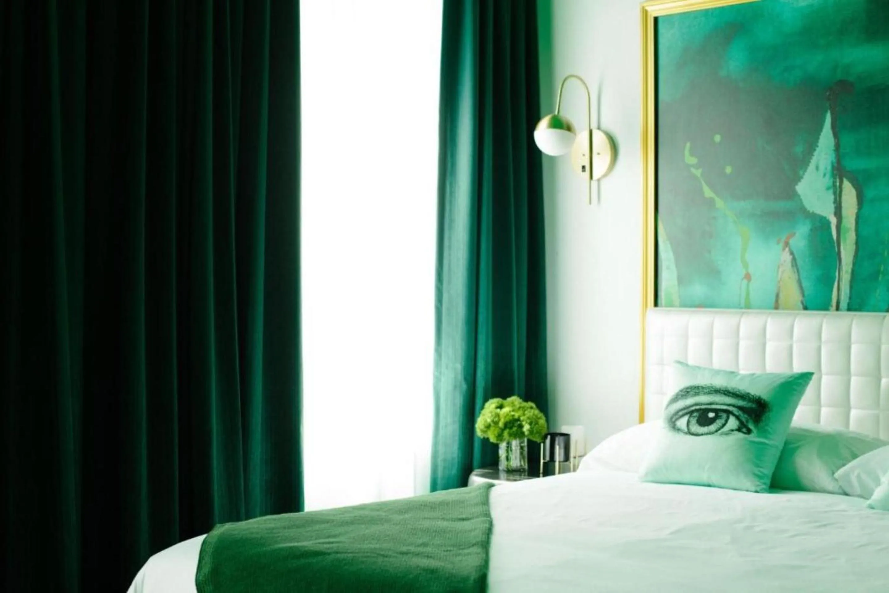 Bedroom, Bed in Angad Arts Hotel St Louis, Tapestry Collection by Hilton