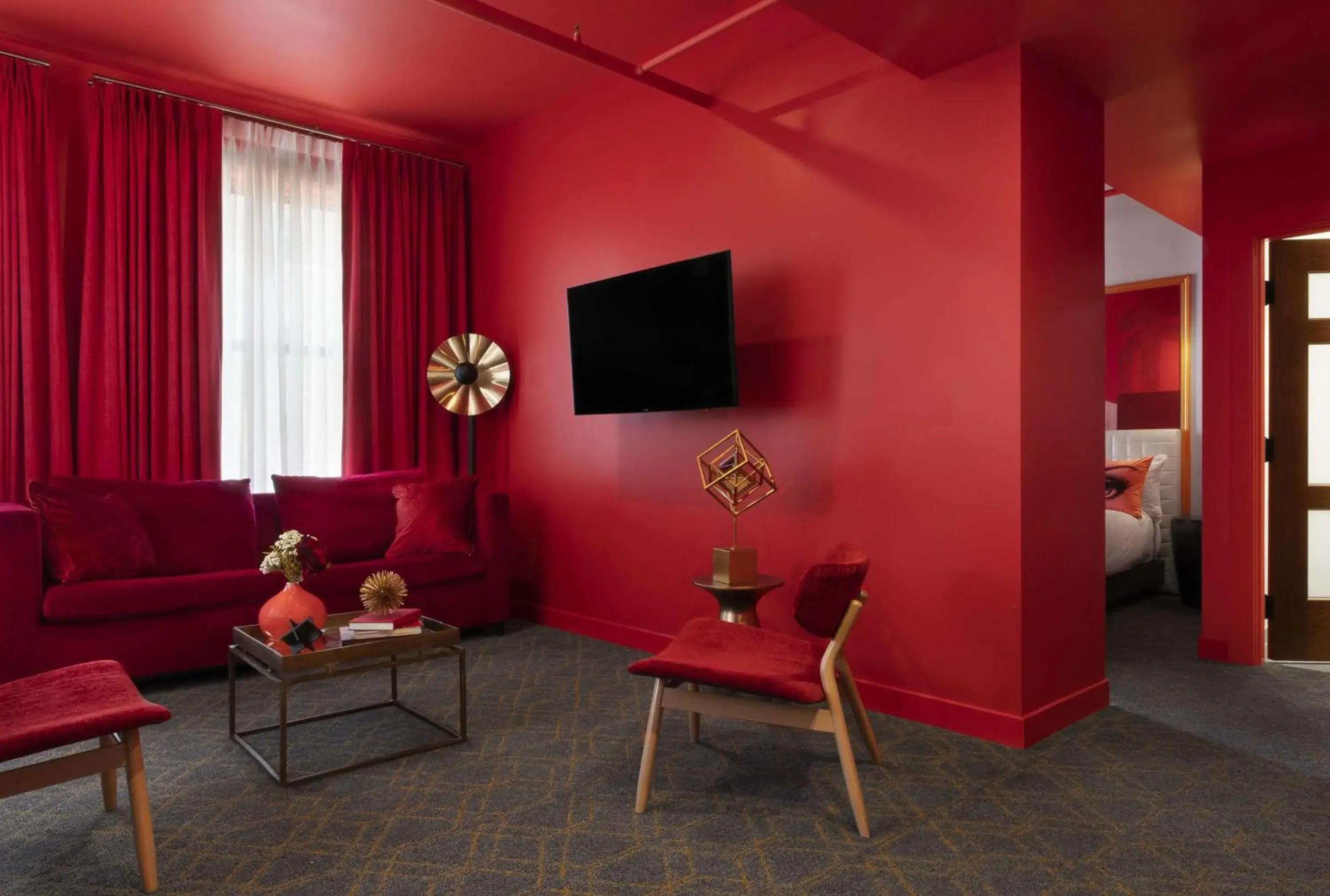 One-Bedroom Grand King Suite with Kitchenette in Angad Arts Hotel St Louis, Tapestry Collection by Hilton One-Bedroom Grand King Suite with Kitchenette in Angad Arts Hotel St Louis, Tapestry Collection by Hilton