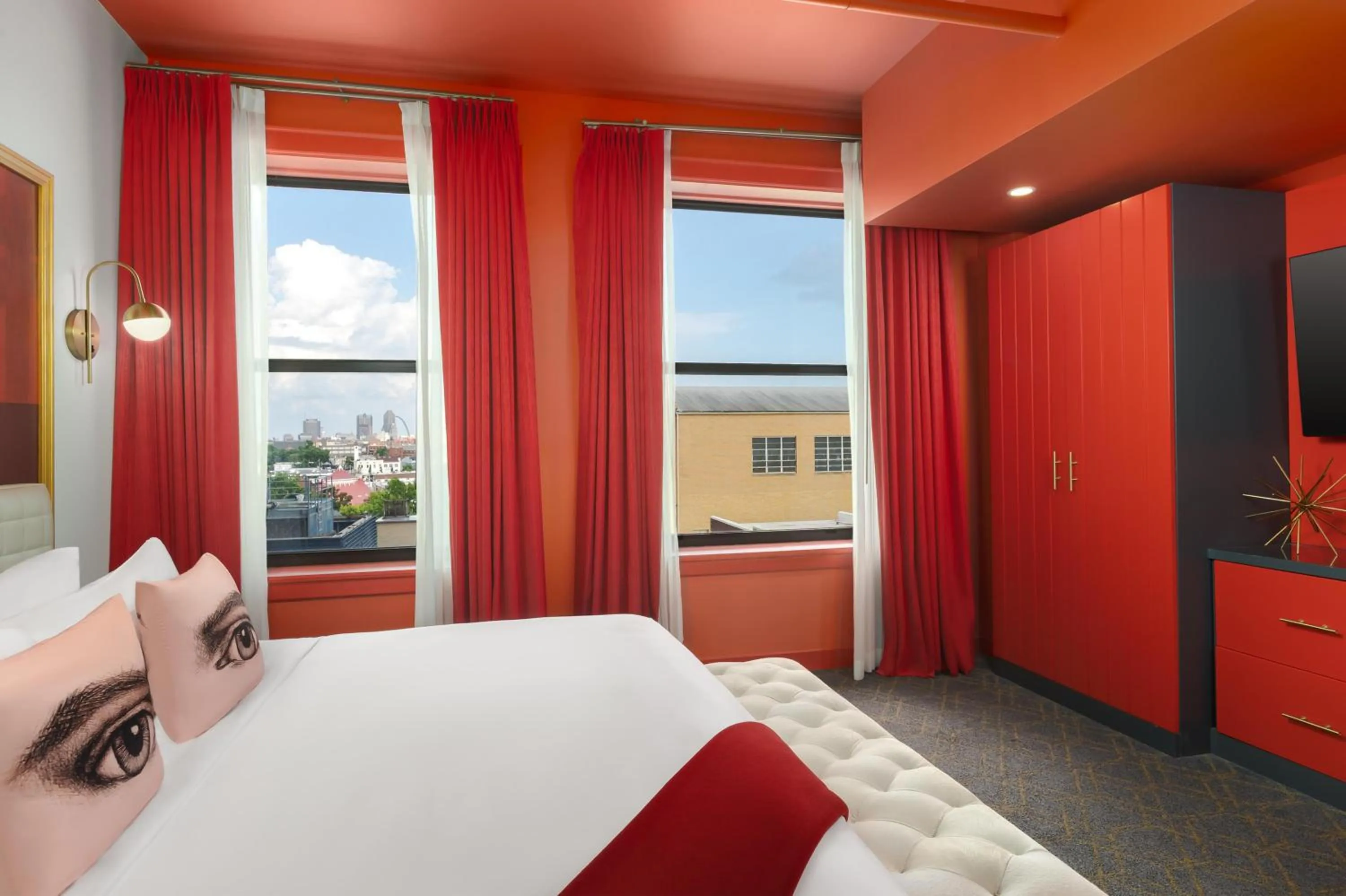 Bed in Angad Arts Hotel St Louis, Tapestry Collection by Hilton