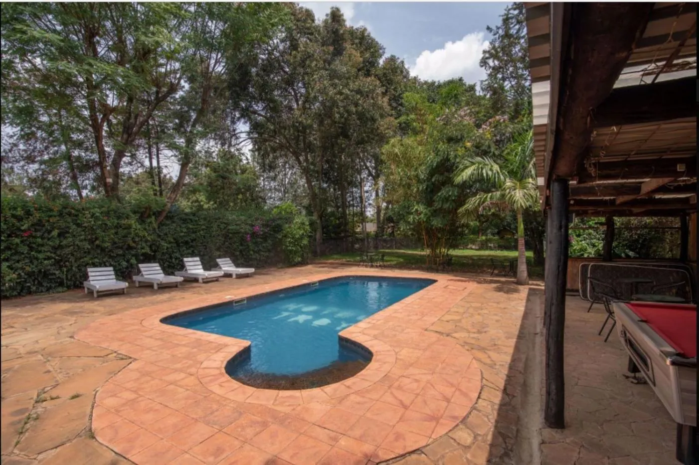 Swimming pool in Hotel Troy