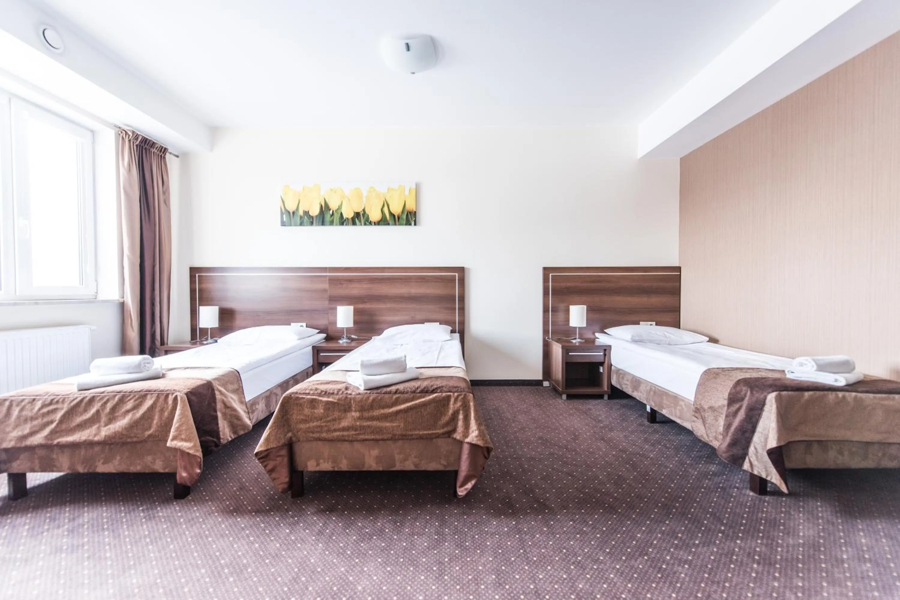 Photo of the whole room, Bed in Hotel Austeria Conference & Spa