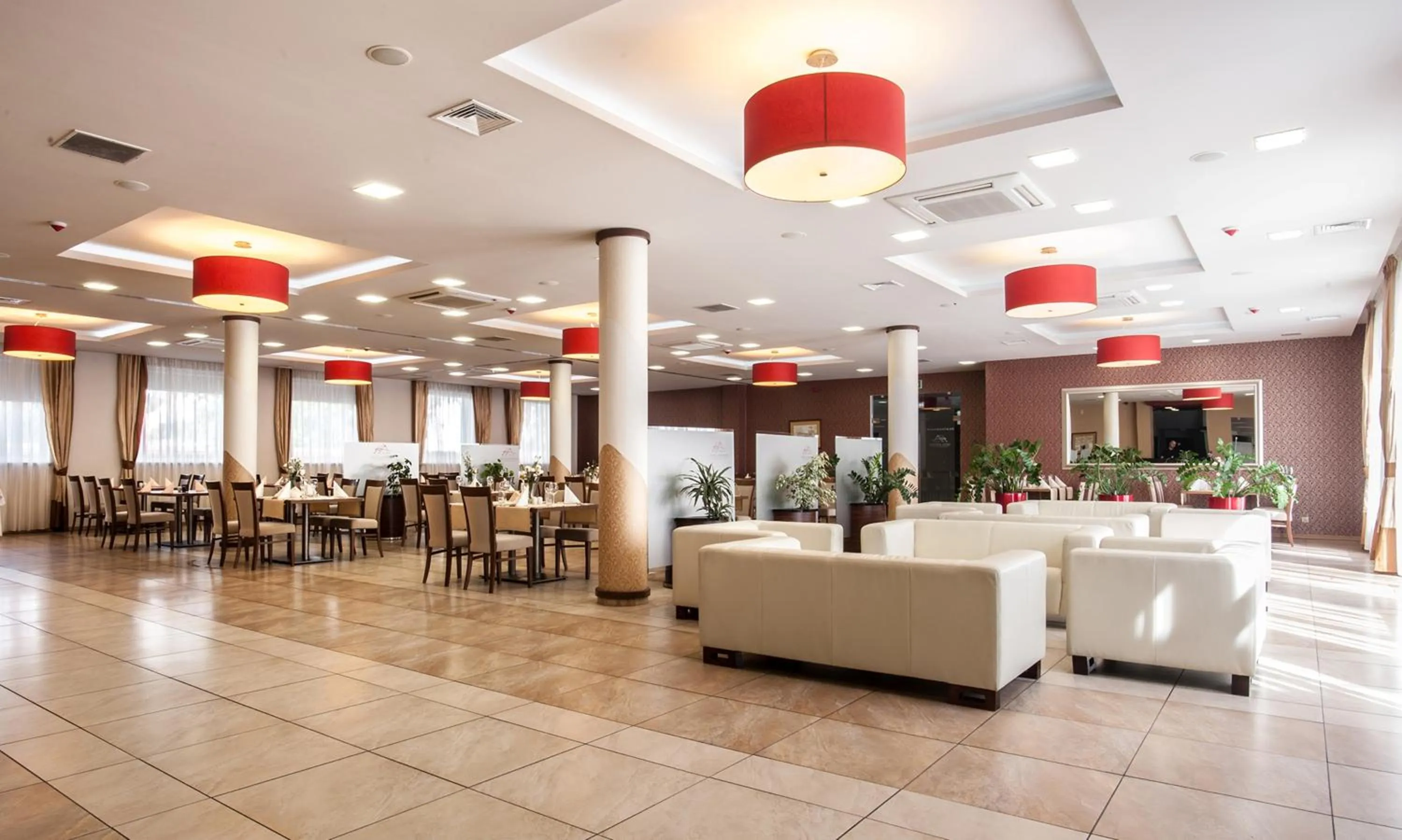 Banquet/Function facilities in Hotel Austeria Conference & Spa