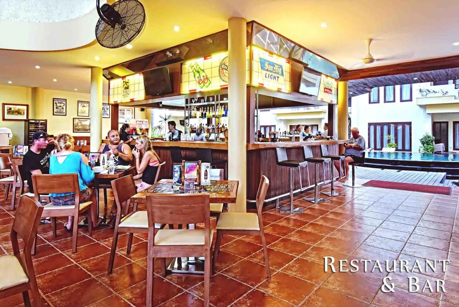 Restaurant/places to eat in Kuta Town House Apartments