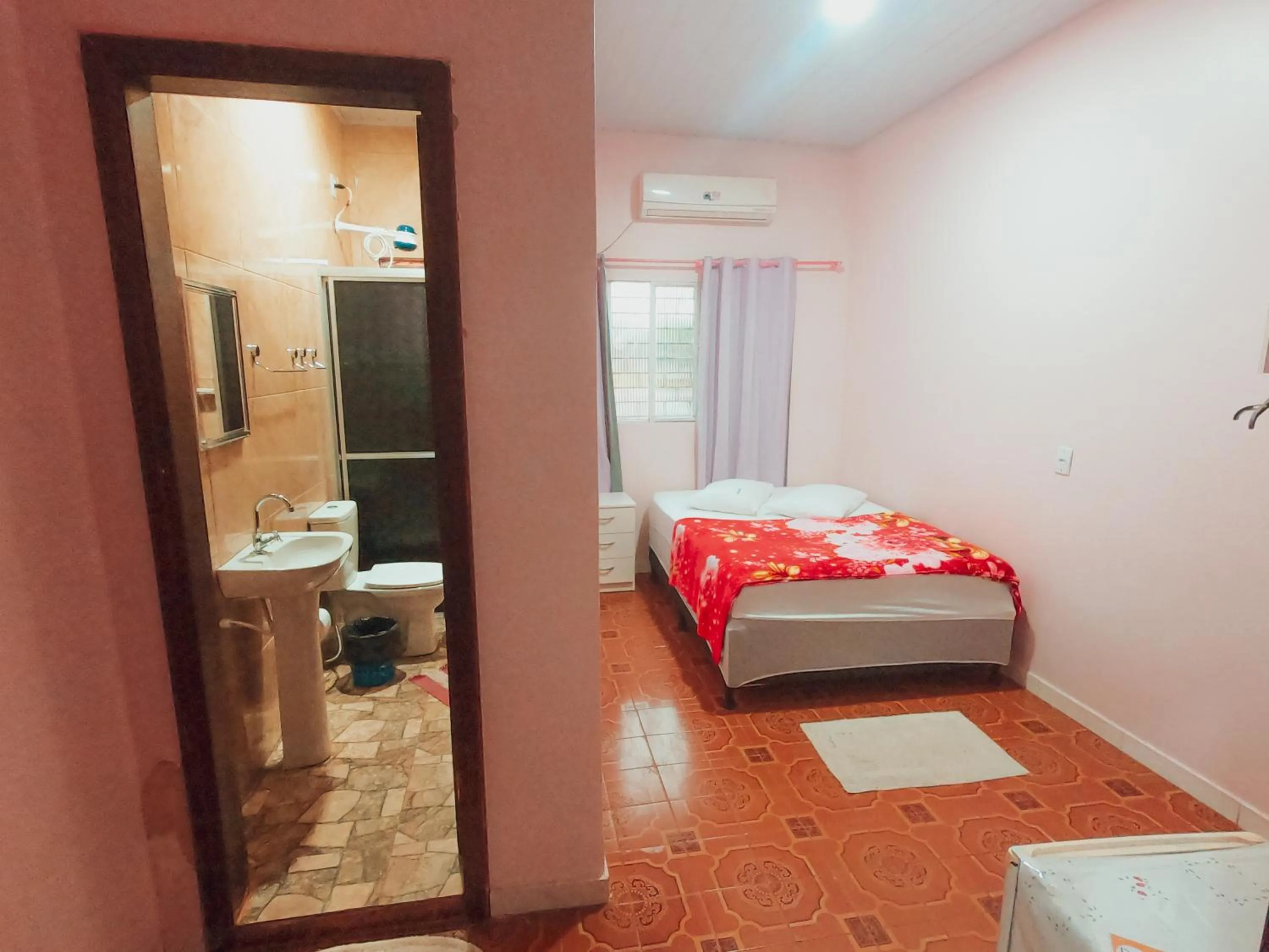 Photo of the whole room, Bed in Guajará Palace Hotel