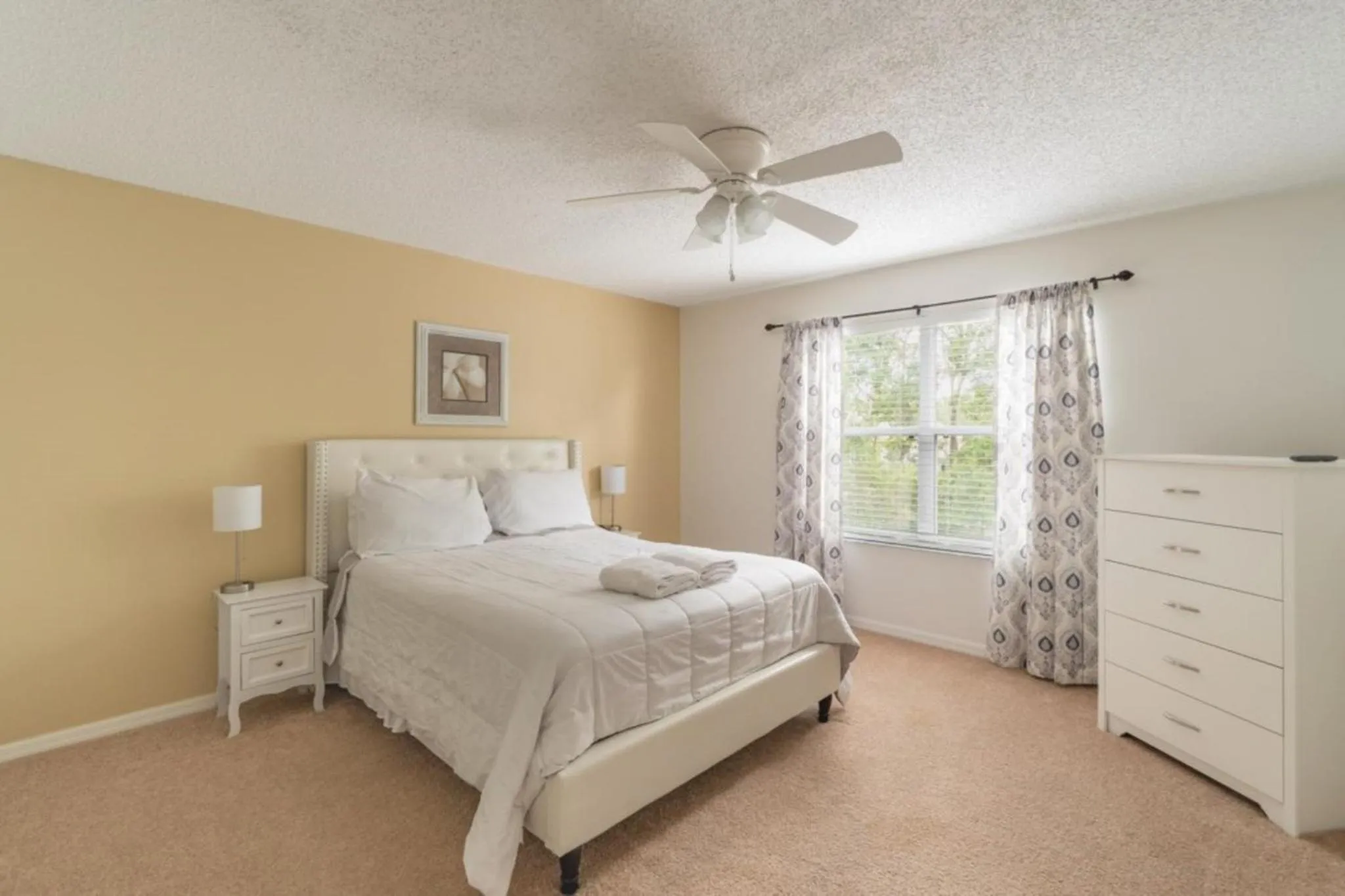 Bedroom, Bed in Private Pool Homes