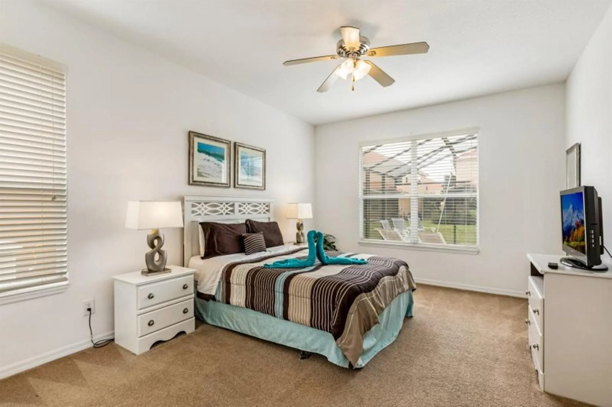 Bedroom, Bed in Private Pool Homes