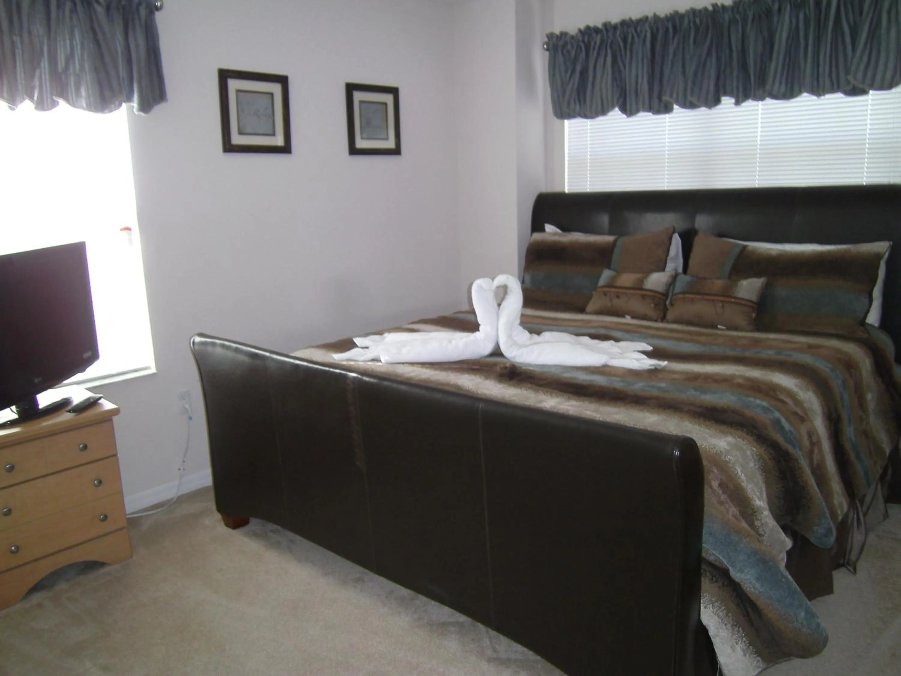 Bedroom, Bed in Private Pool Homes