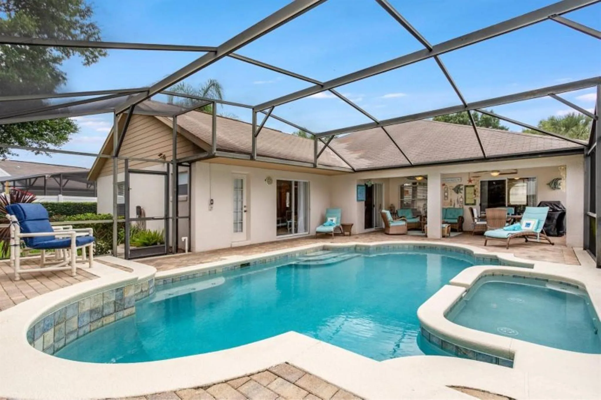 Swimming pool in Private Pool Homes