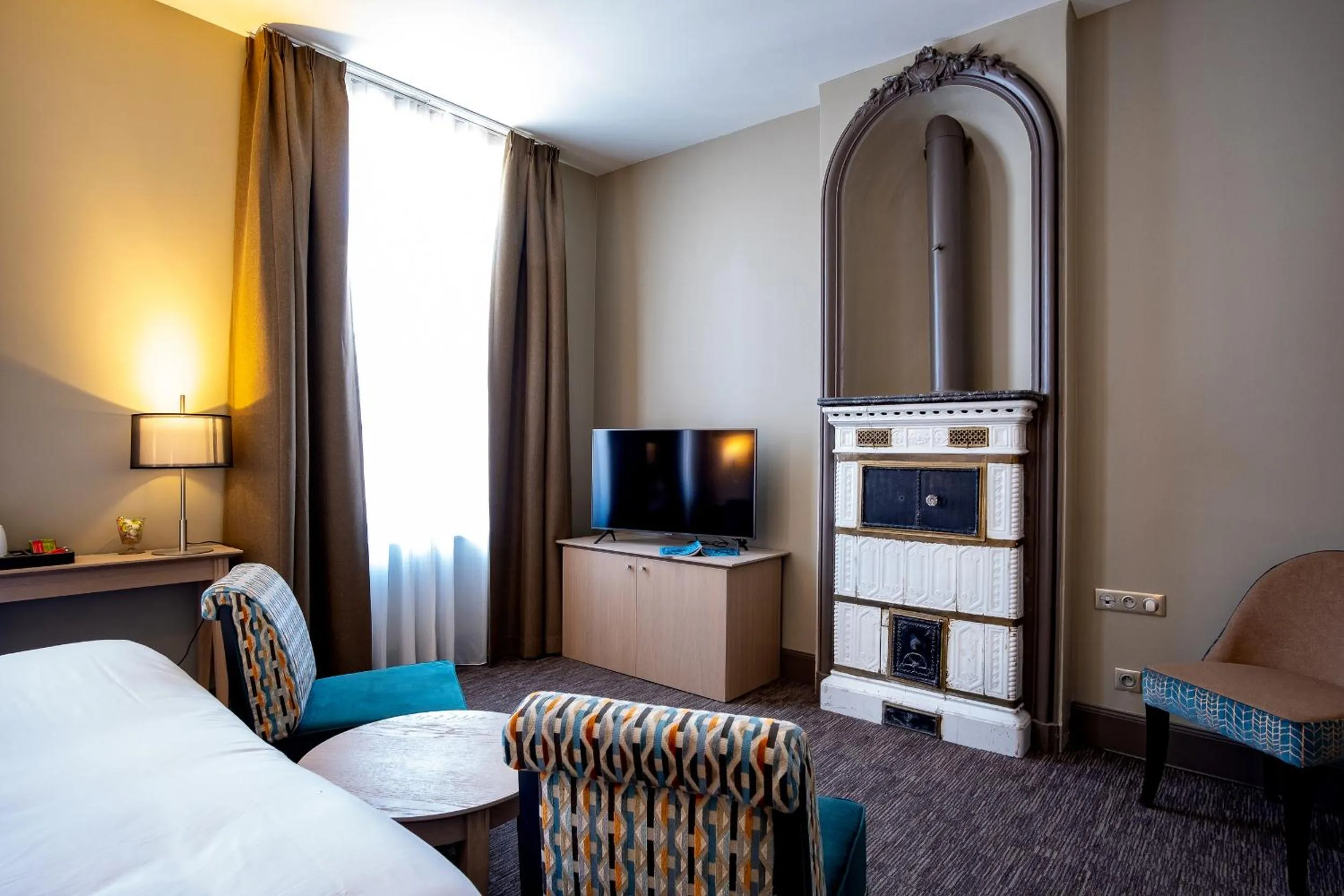 TV and multimedia, Bed in Hôtel Spa Marotte