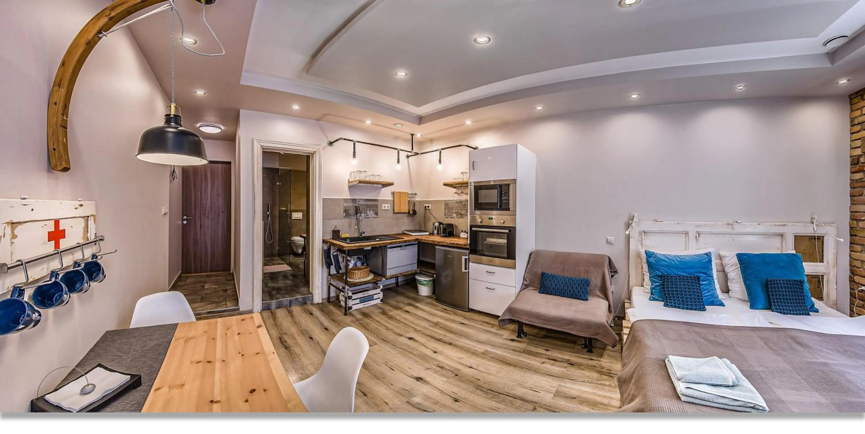 Photo of the whole room in Downtown Boutique Suite