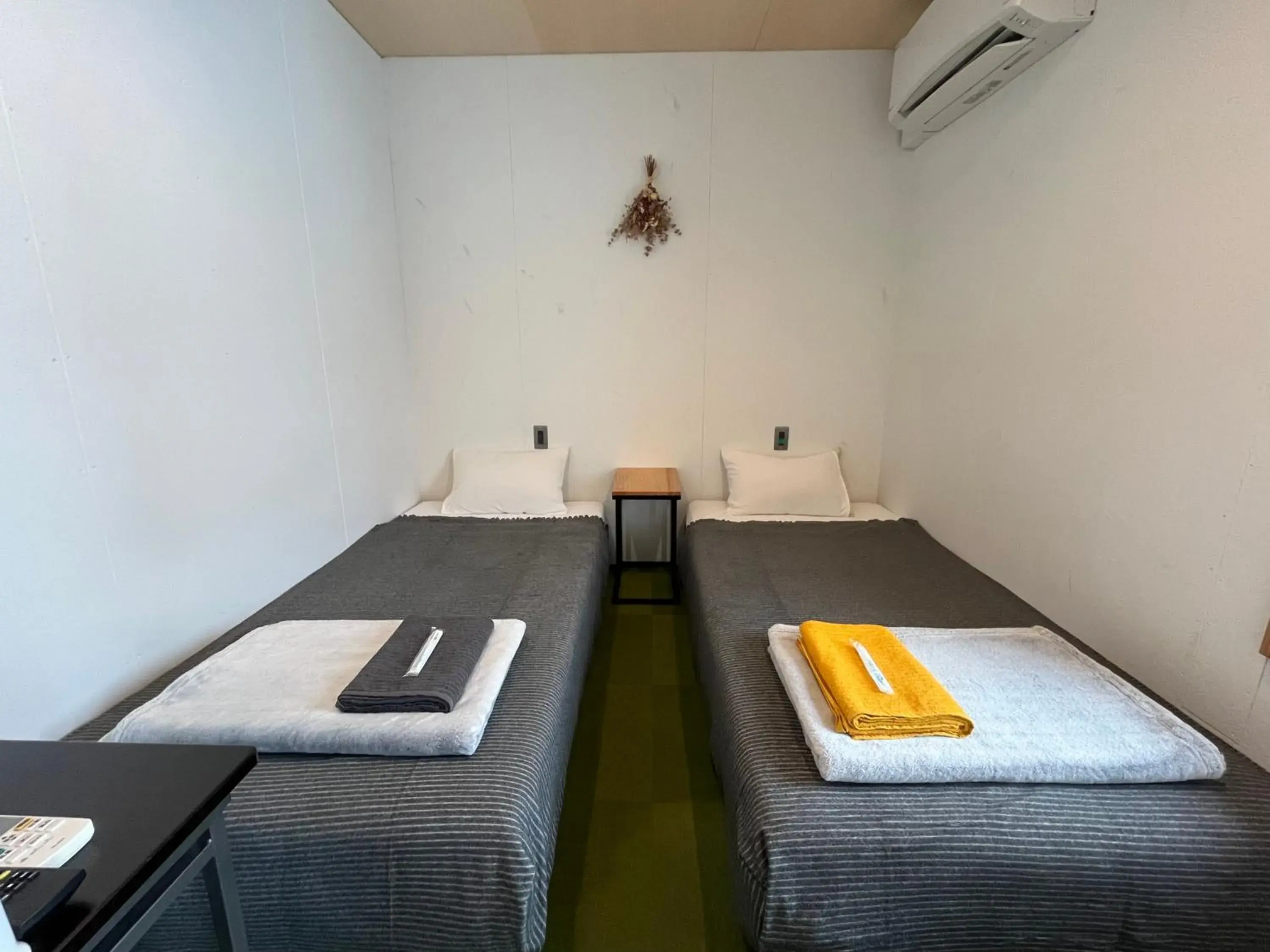 Standard Twin Room with Shared Bathroom in GuestHouse Shirakawa-Go INN Standard Twin Room with Shared Bathroom in GuestHouse Shirakawa-Go INN