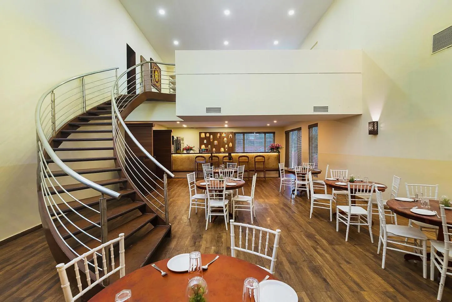 Lounge or bar in Manas Lifestyle Resort Igatpuri