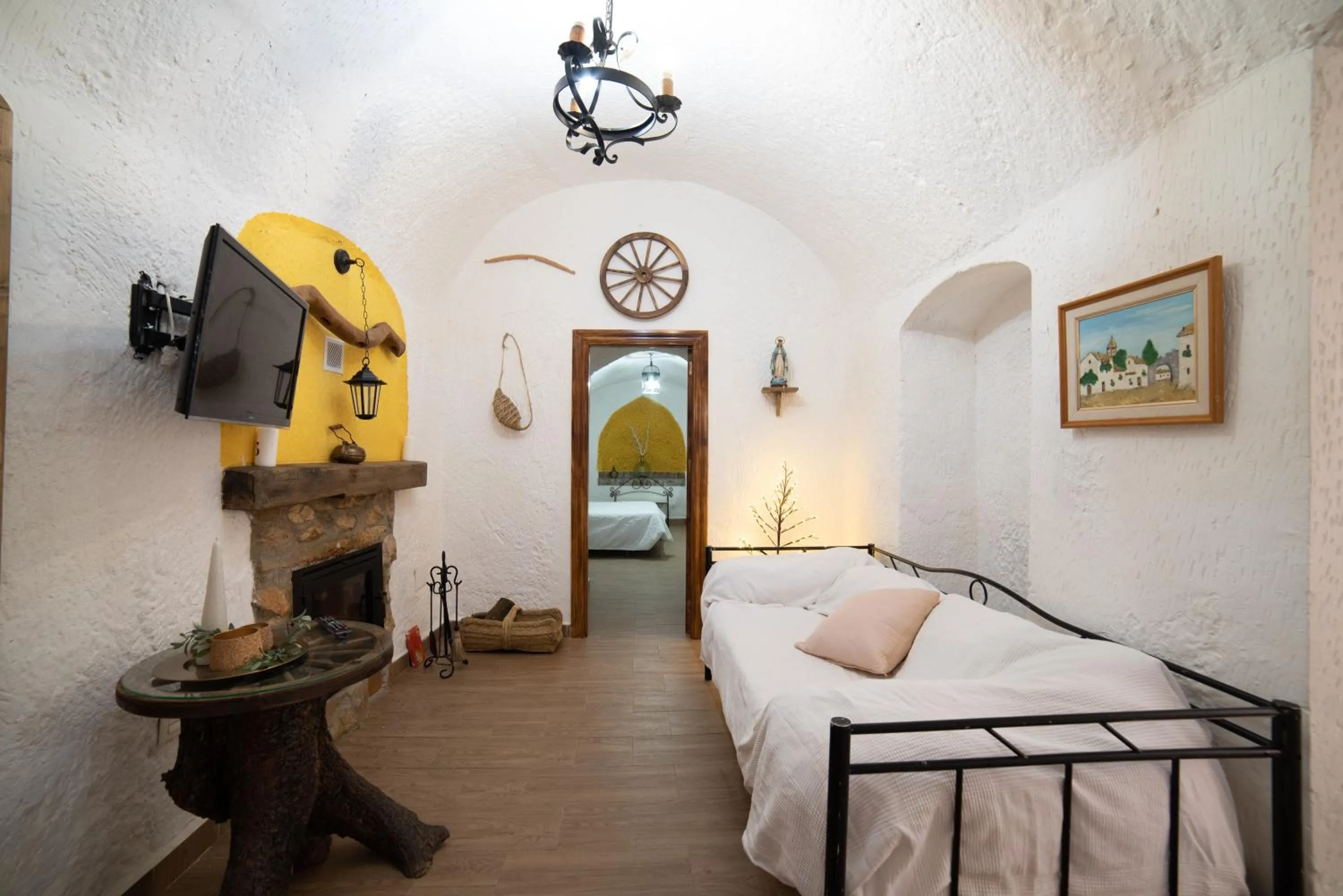 Bed in Cuevas Cortijo Gachas