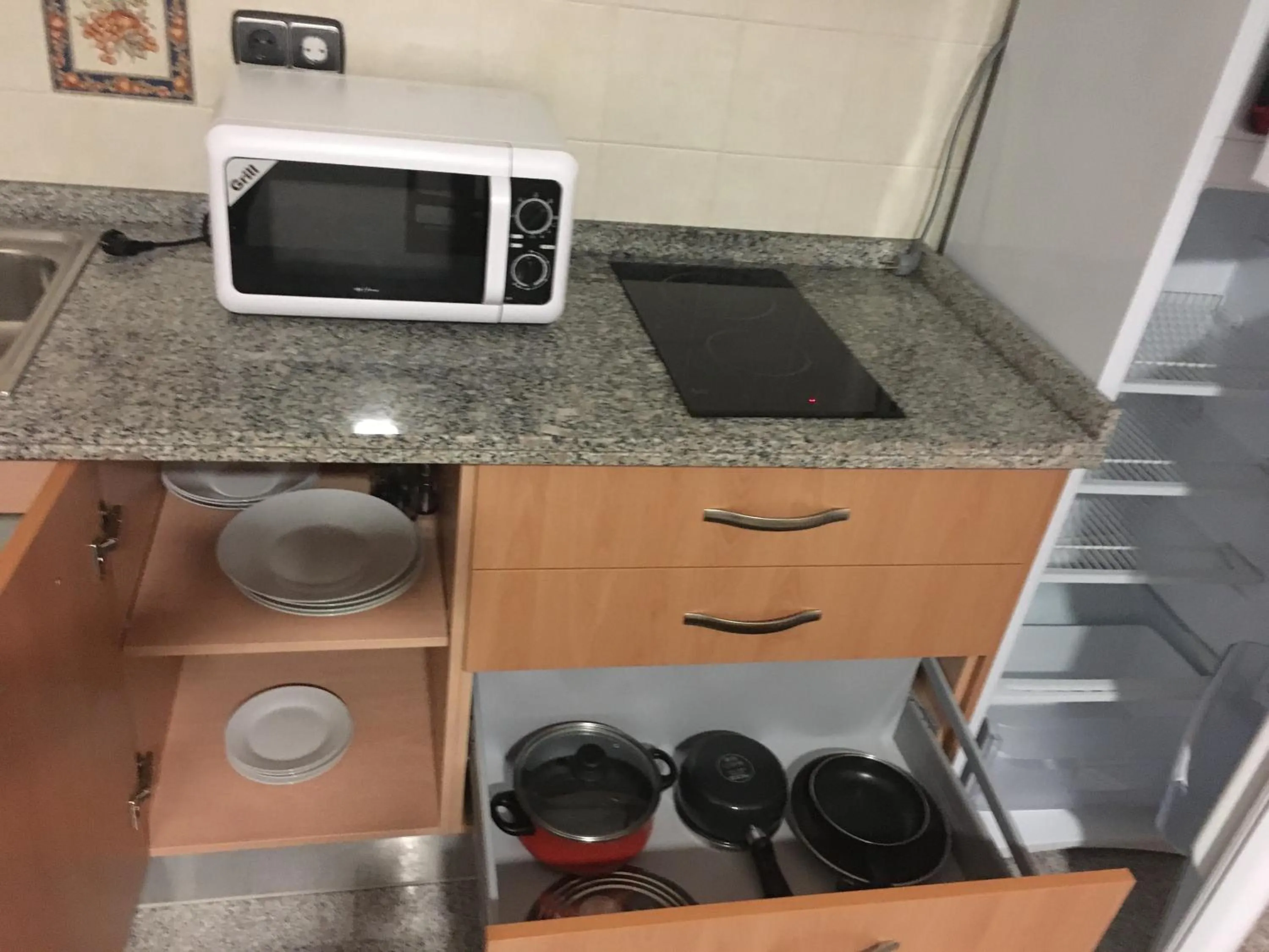 Kitchen or kitchenette in Hotel Albanta