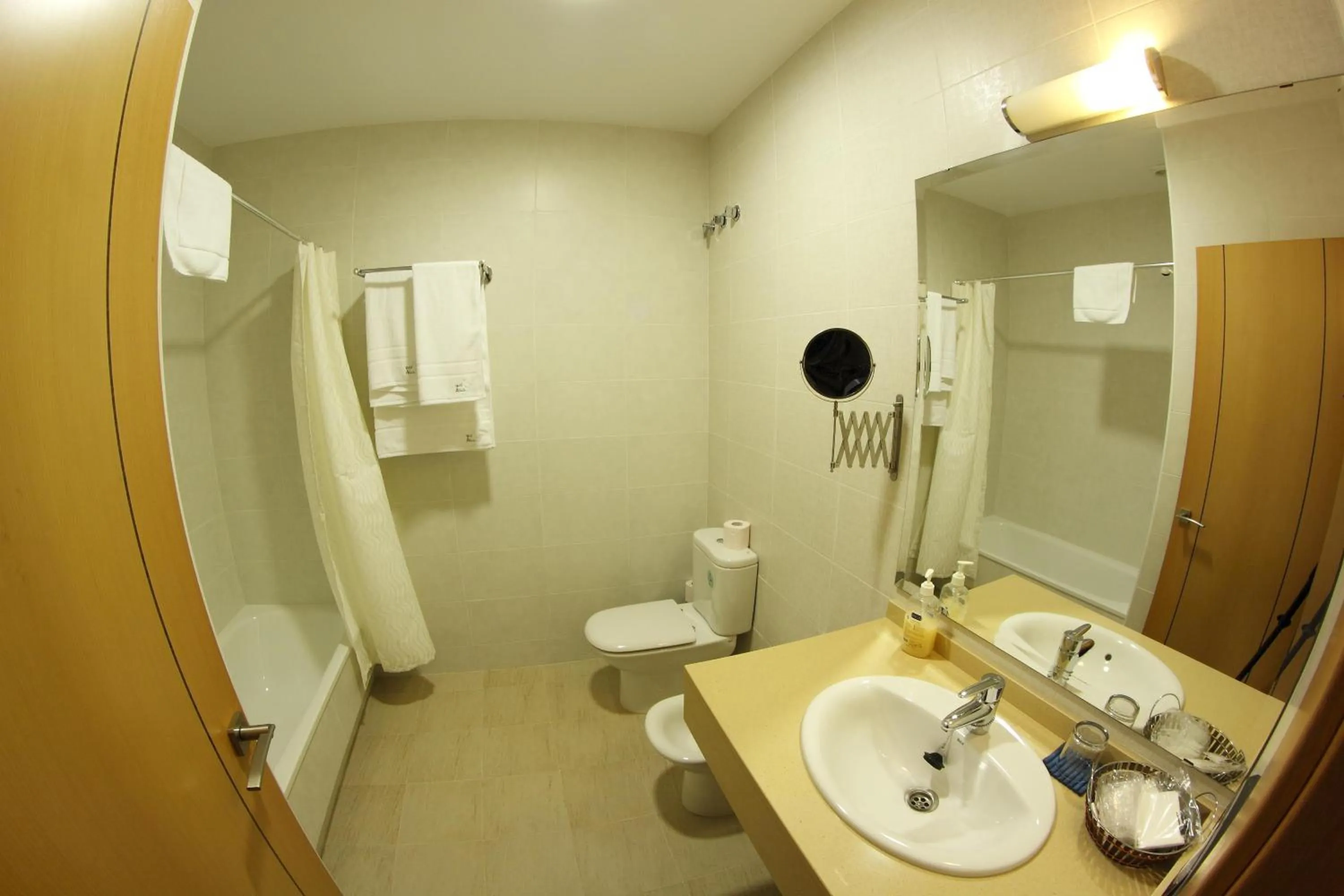 Bathroom in Hotel Albanta