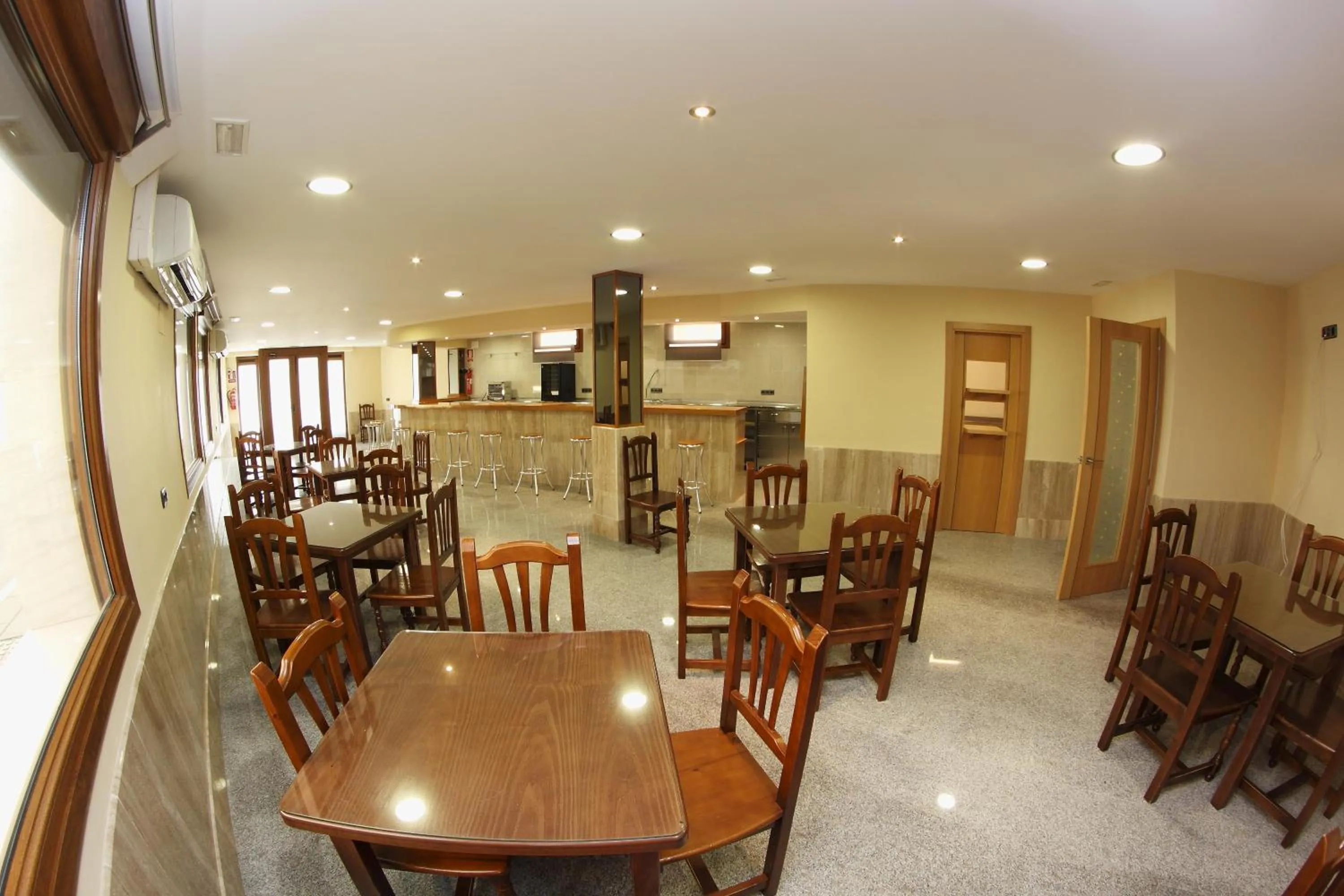 Lounge or bar in Hotel Albanta