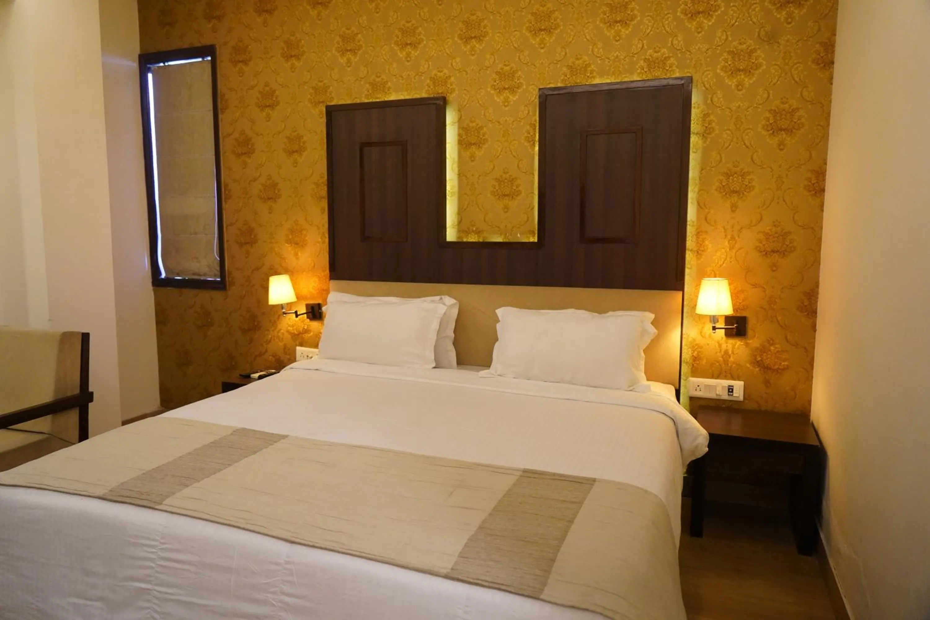 Bedroom, Bed in Hotel Forest Avenue - Best Luxury Hotel in Dehradun