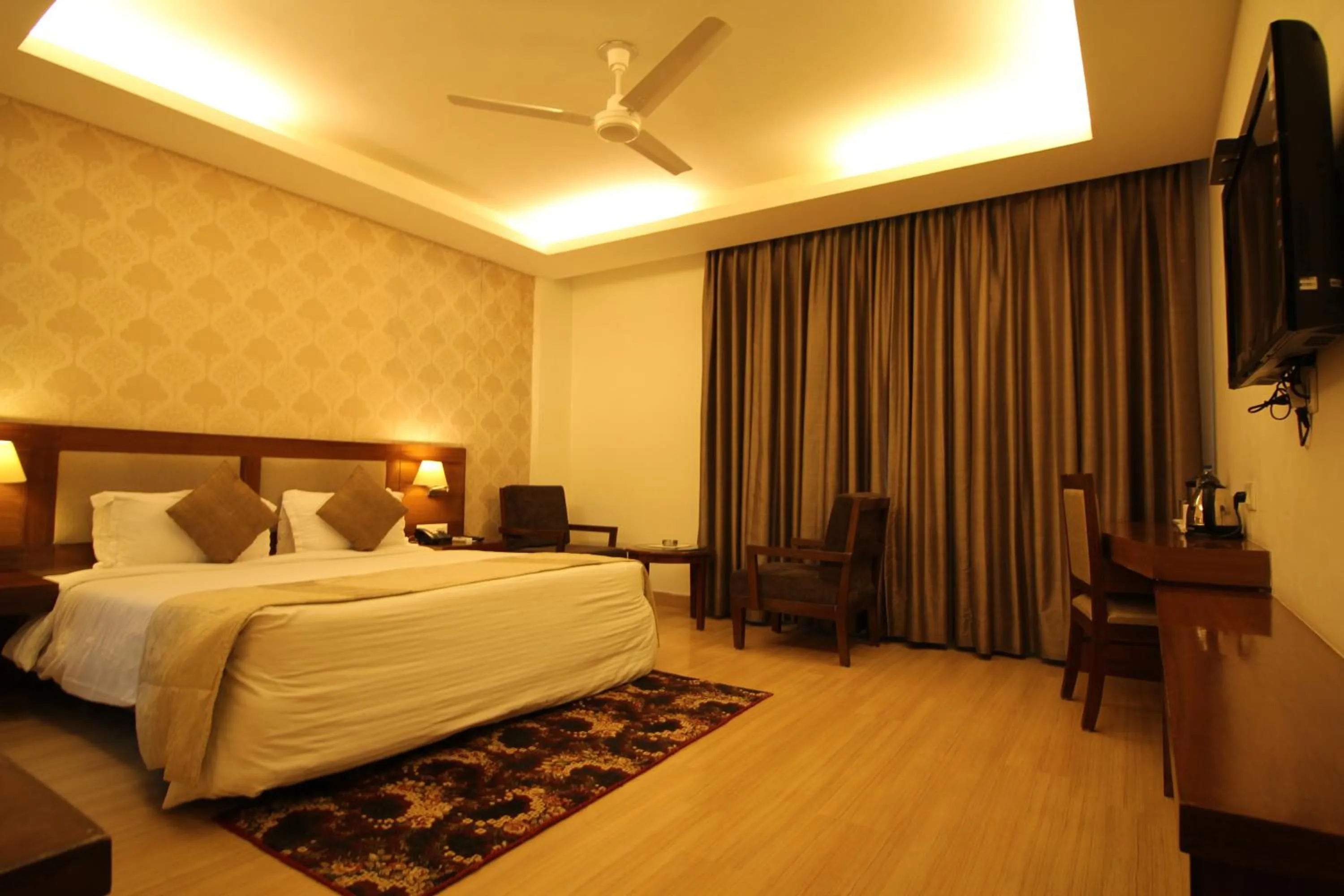 Bed in Hotel Forest Avenue - Best Luxury Hotel in Dehradun