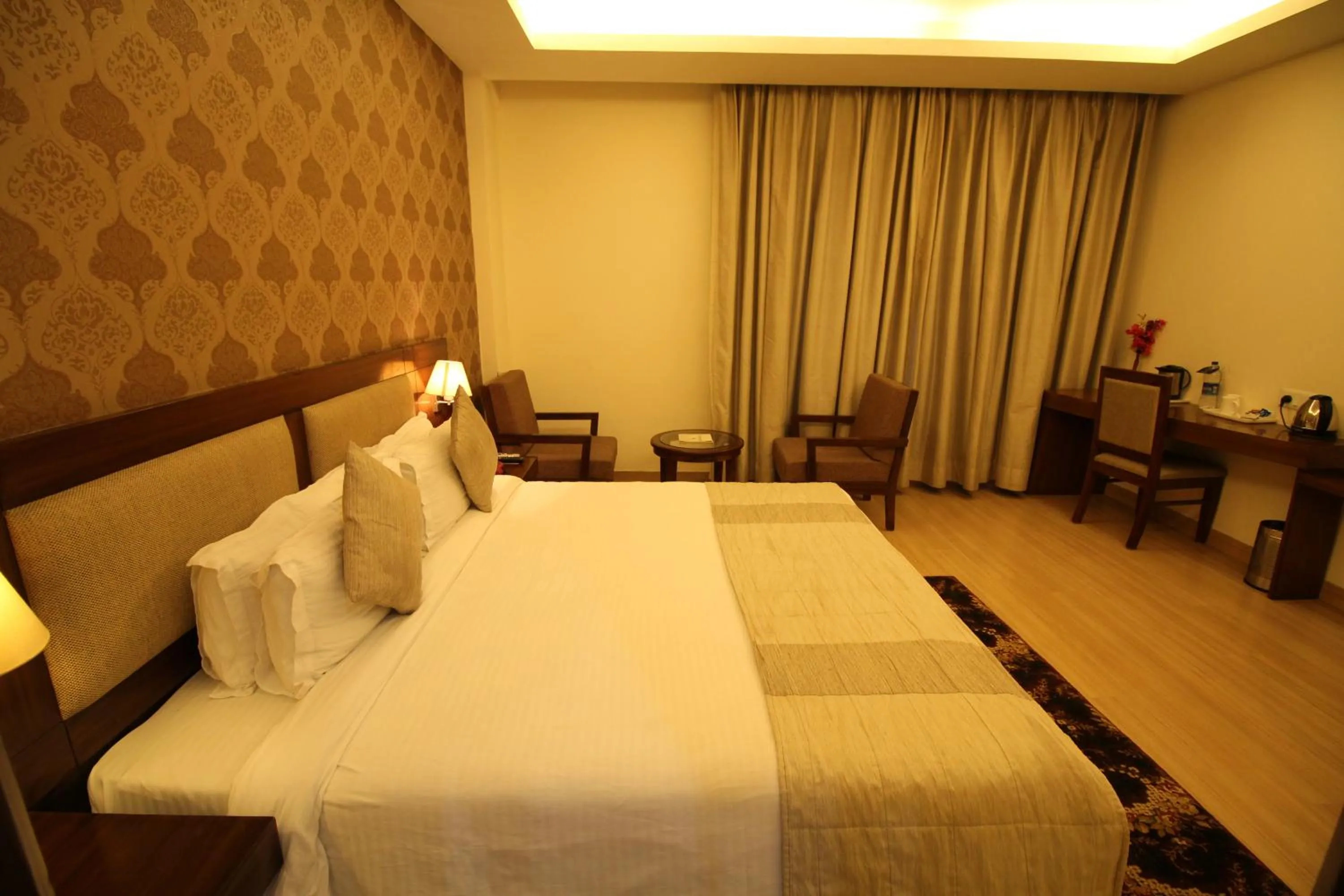 Bed in Hotel Forest Avenue - Best Luxury Hotel in Dehradun