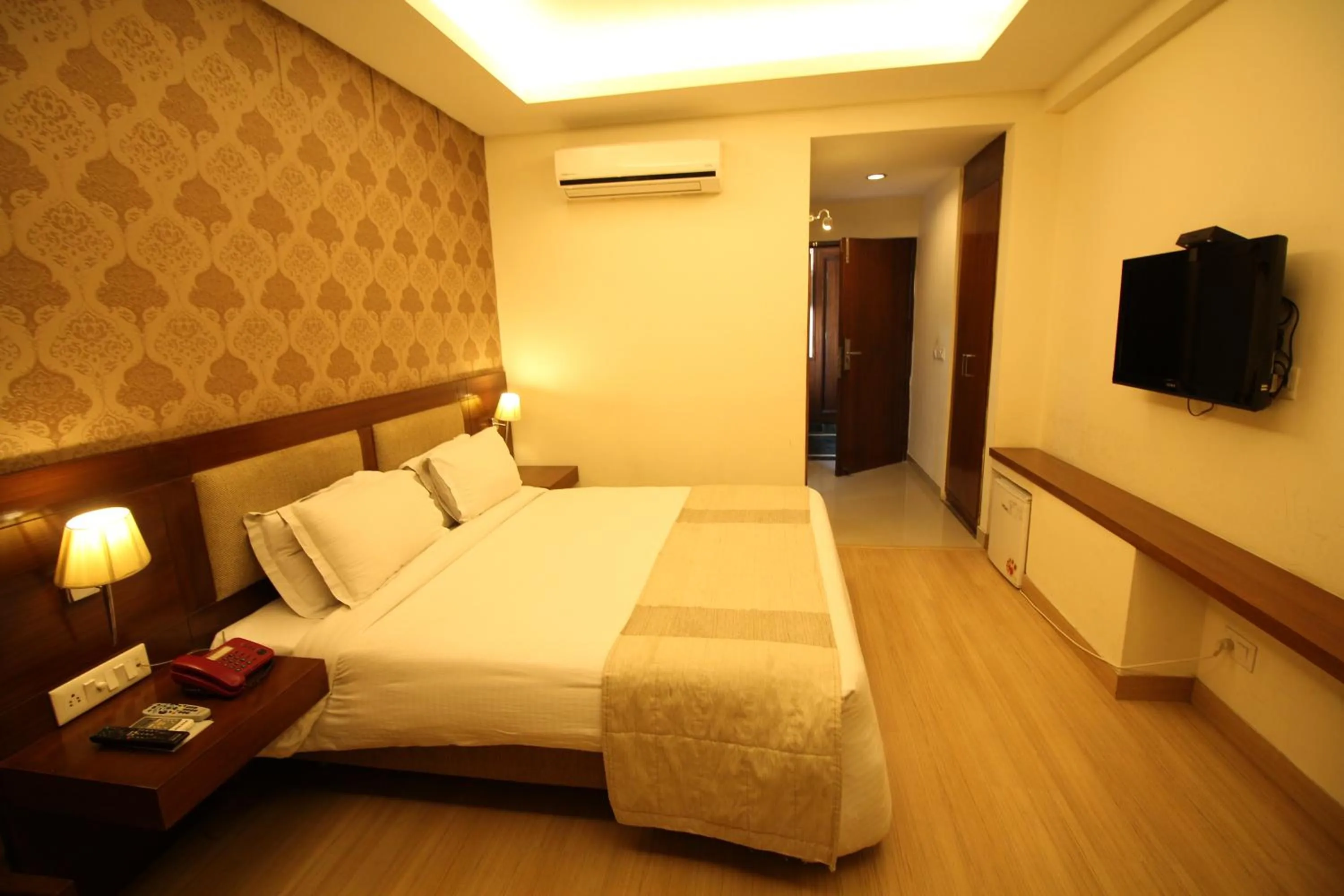 Bed in Hotel Forest Avenue - Best Luxury Hotel in Dehradun