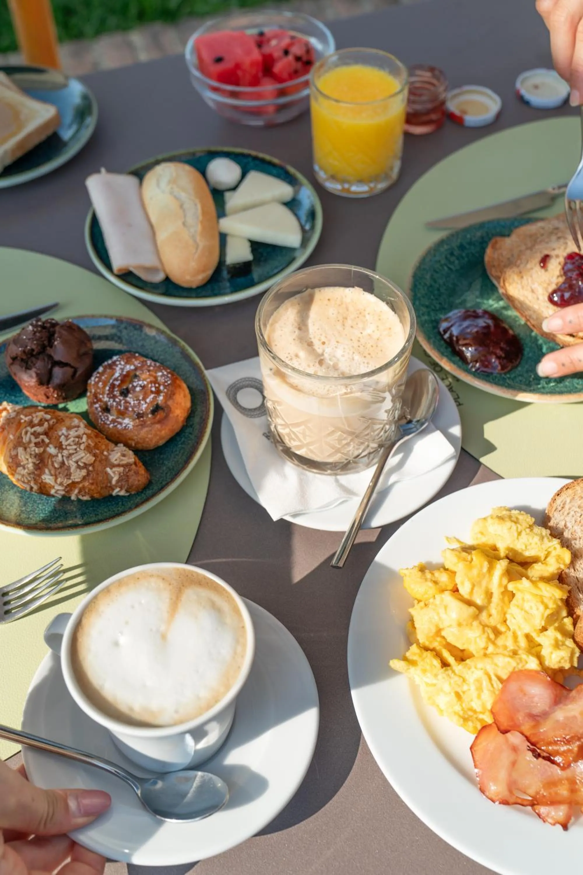 Breakfast in Relais Villa Olmo - Place of Charme