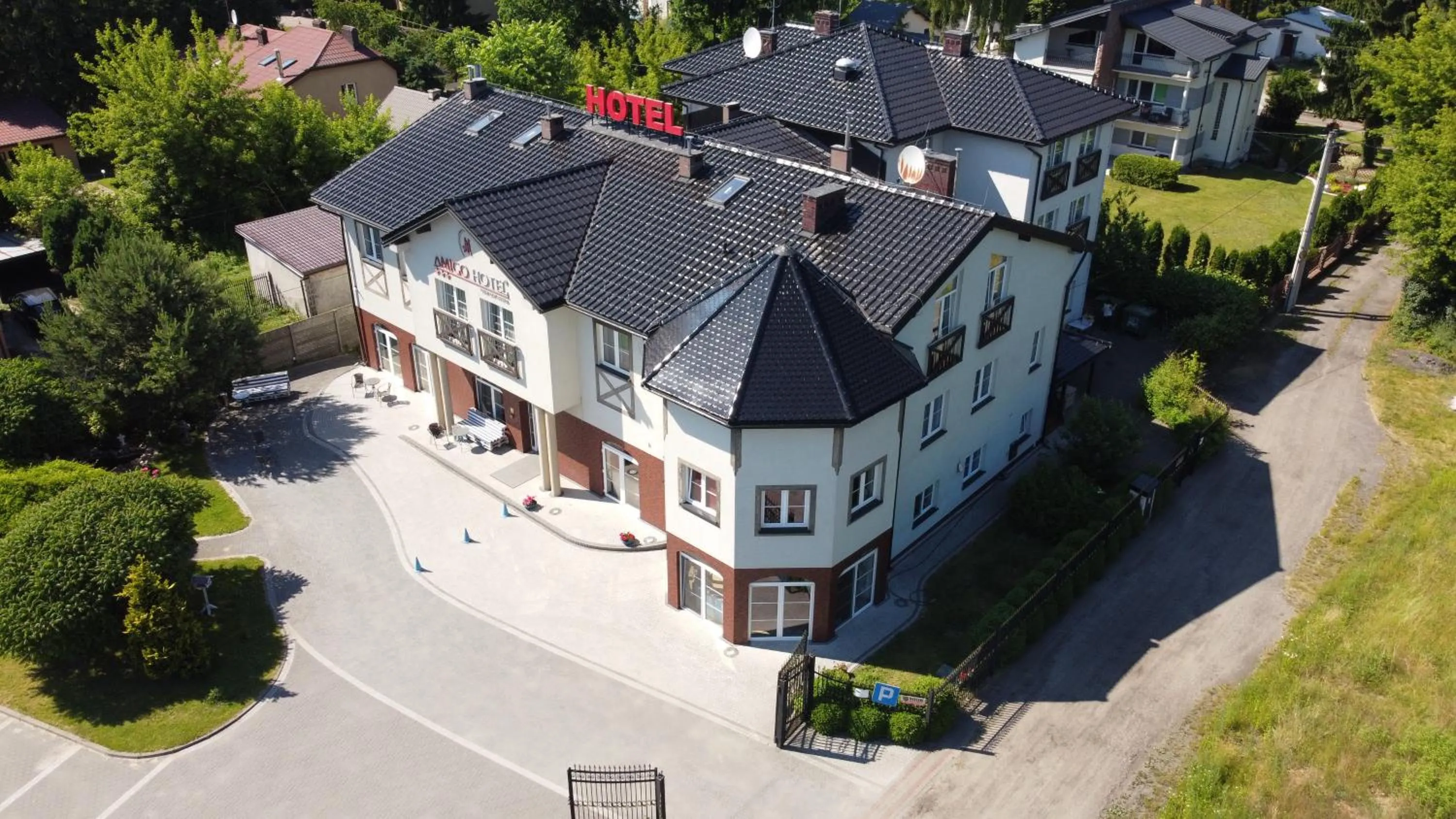 Property building in Amigo Hotel