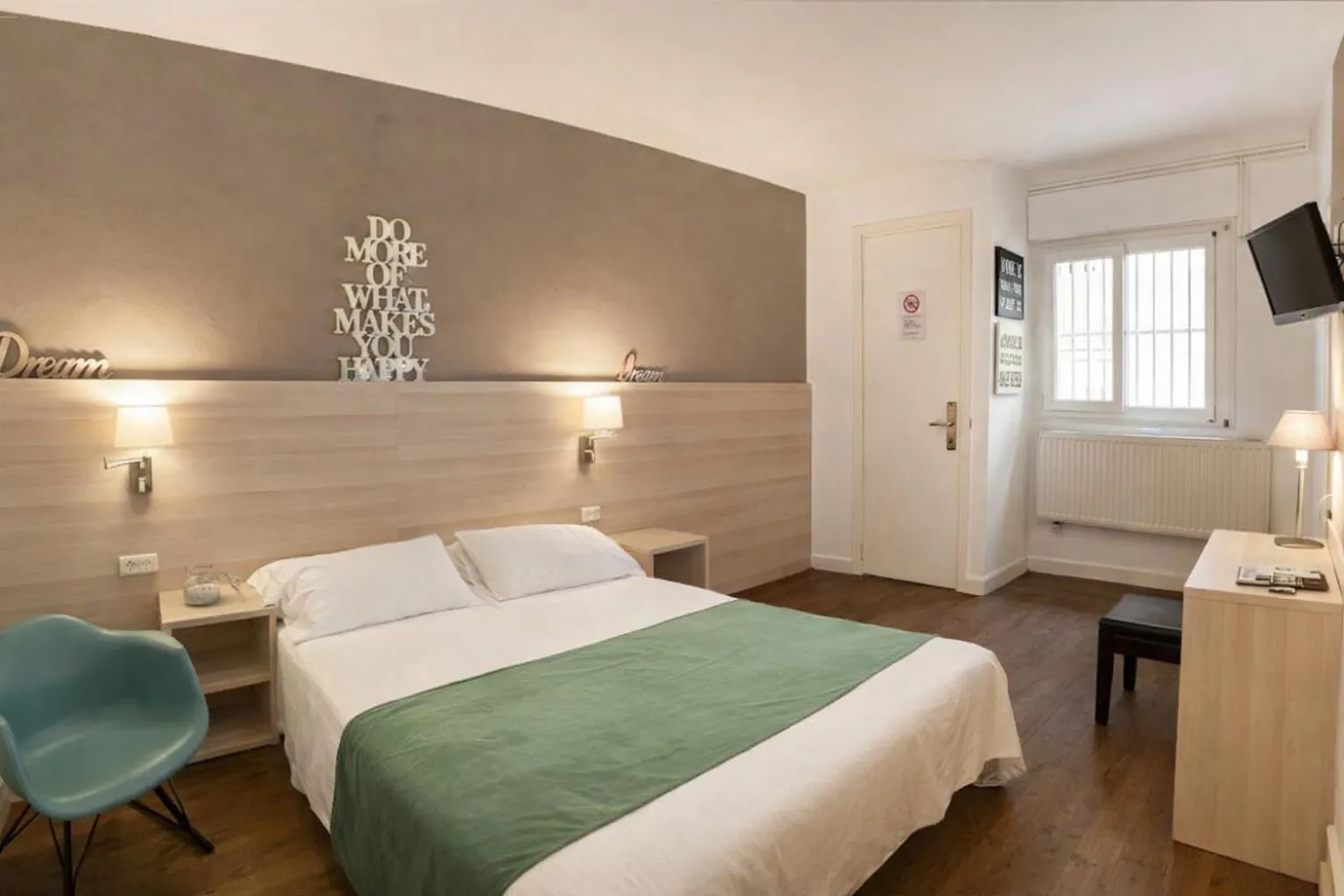 Hotel Carbonell