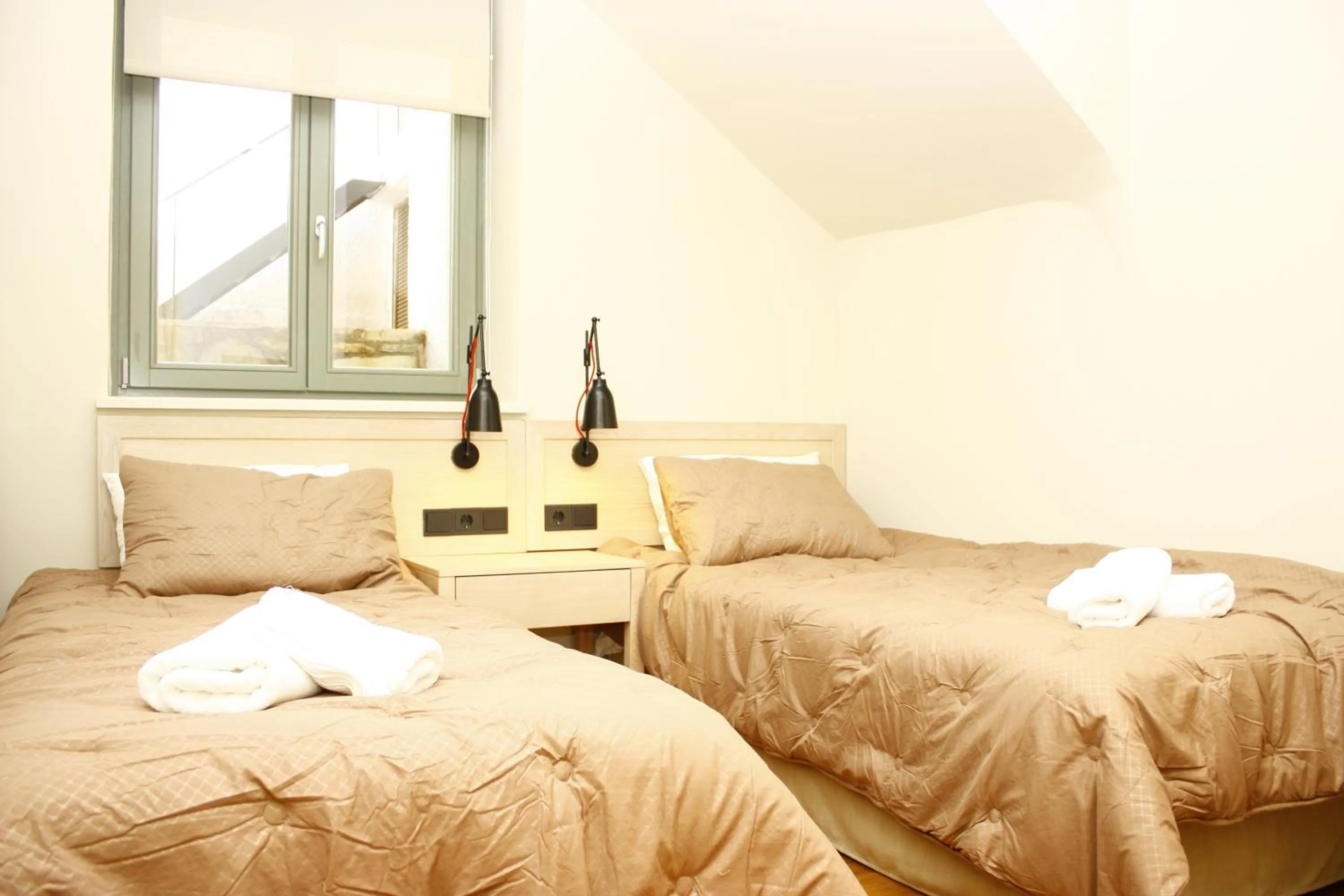 Photo of the whole room, Bed in Kazas Luxury