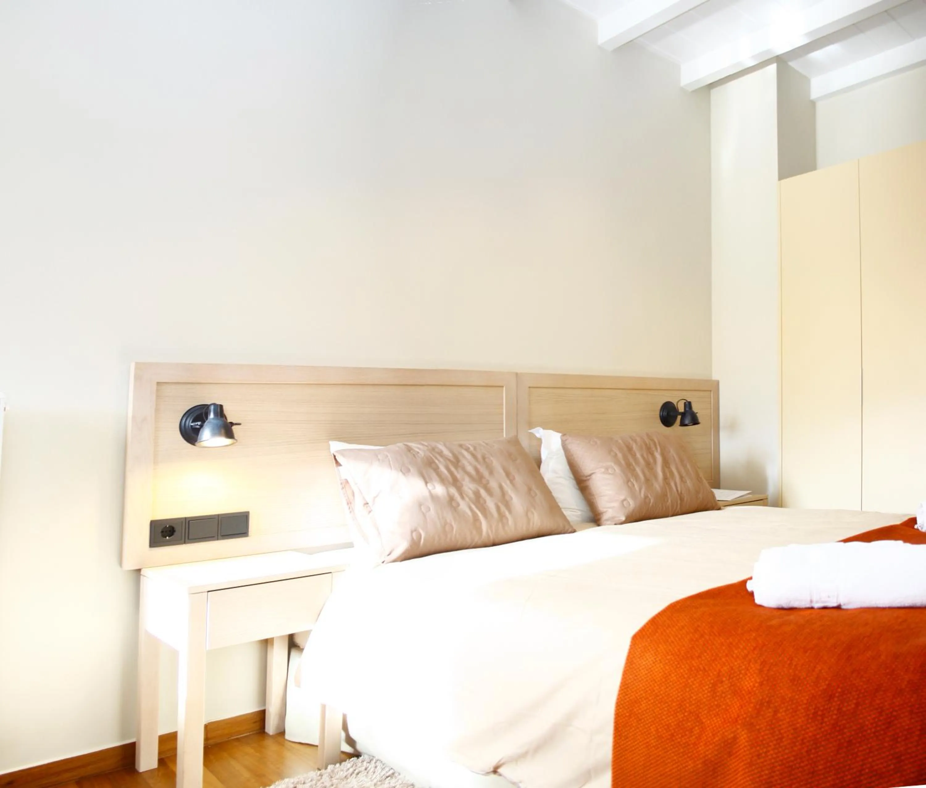 Bedroom, Bed in Kazas Luxury