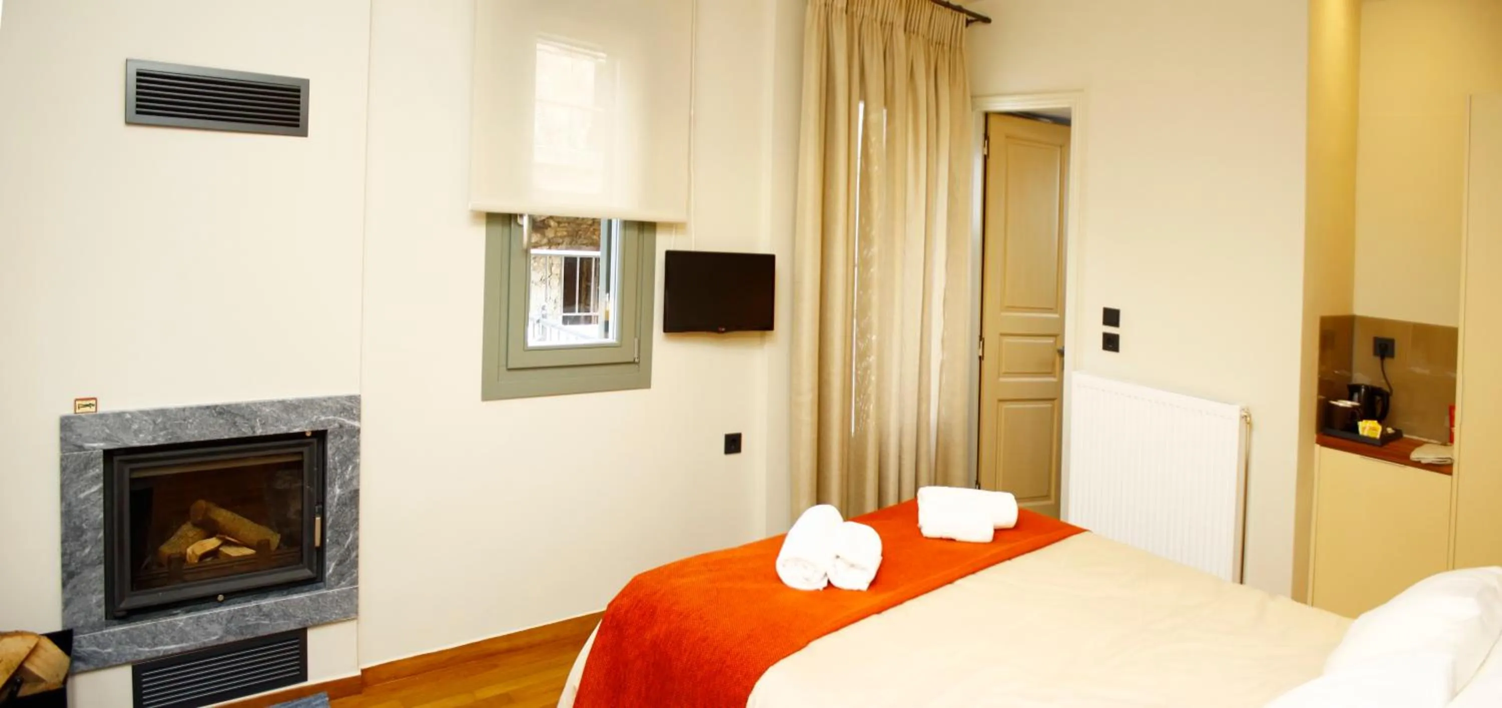 TV and multimedia, Bed in Kazas Luxury