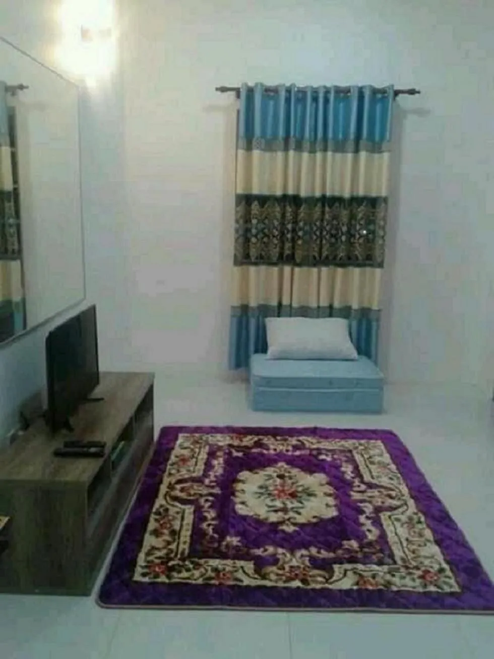 Living room, Bed in Seri Kenangan