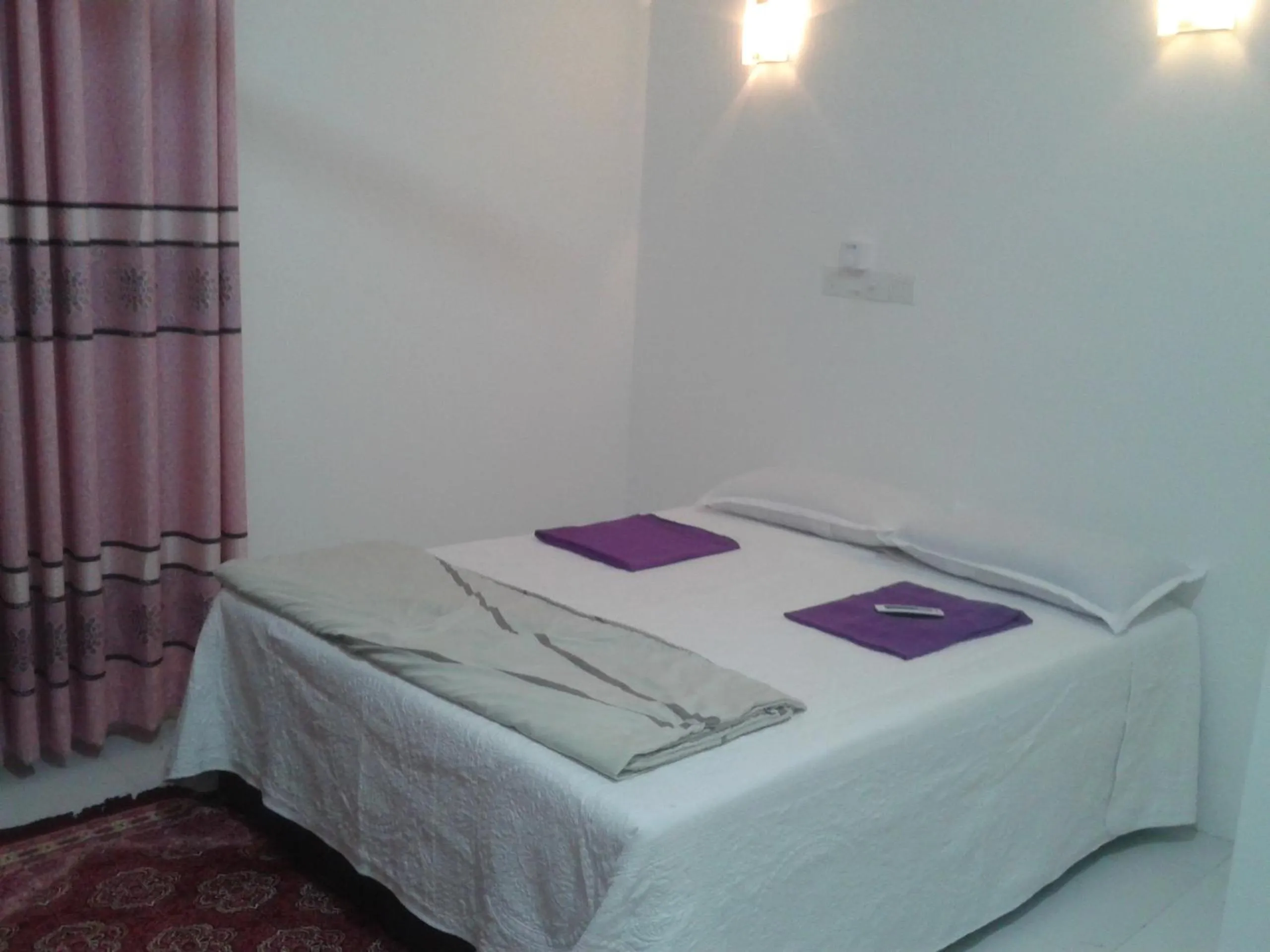 Bedroom, Bed in Seri Kenangan