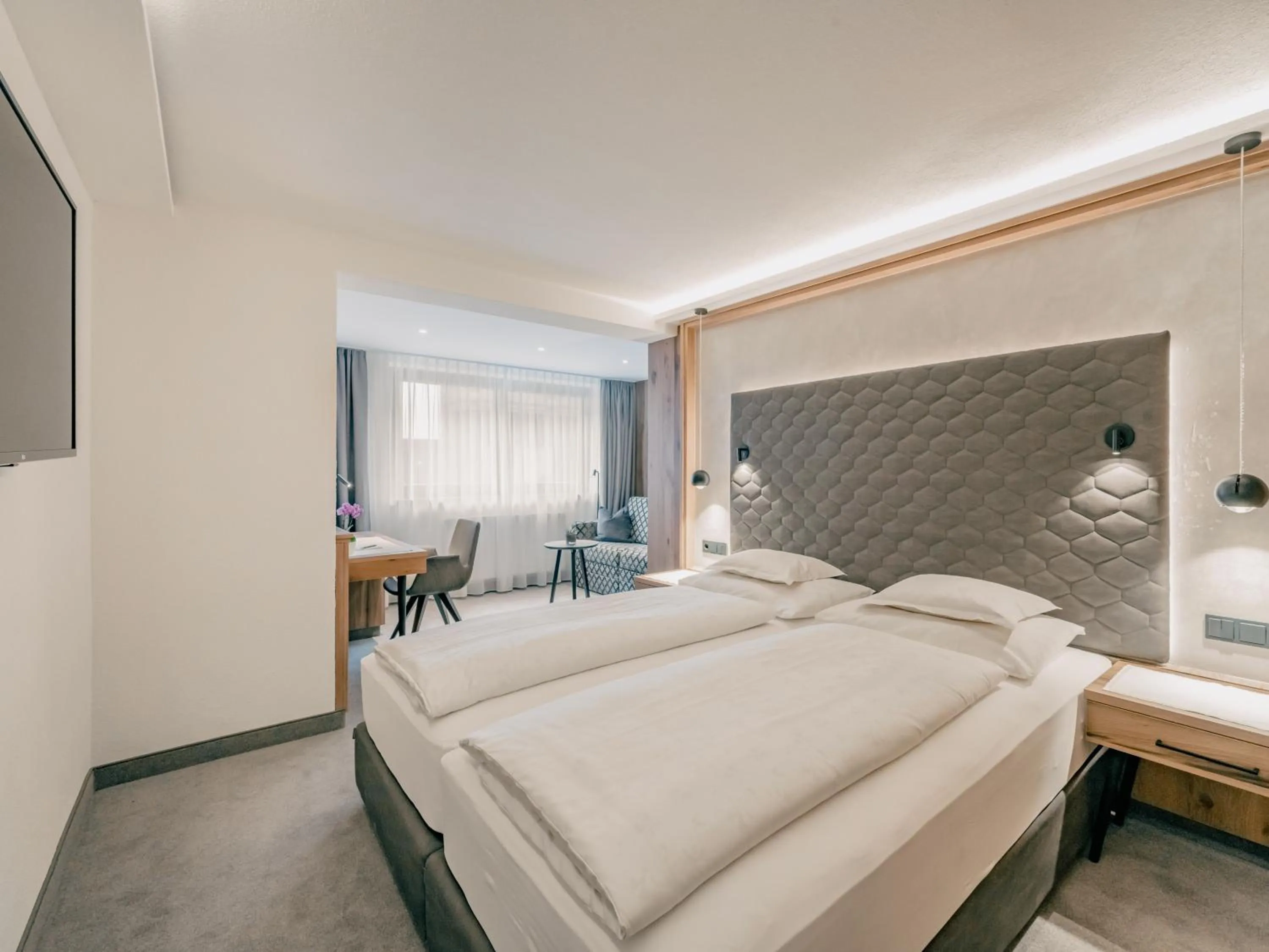 Bed in Gourmet & Wine Hotel Austria - 4 Sterne superior - Ski In Ski Out